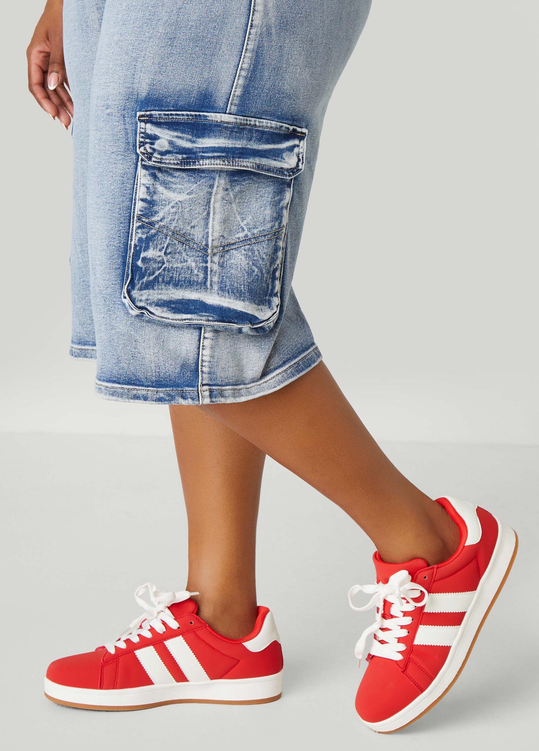 Stonewash Denim Cargo Shorts Product Image