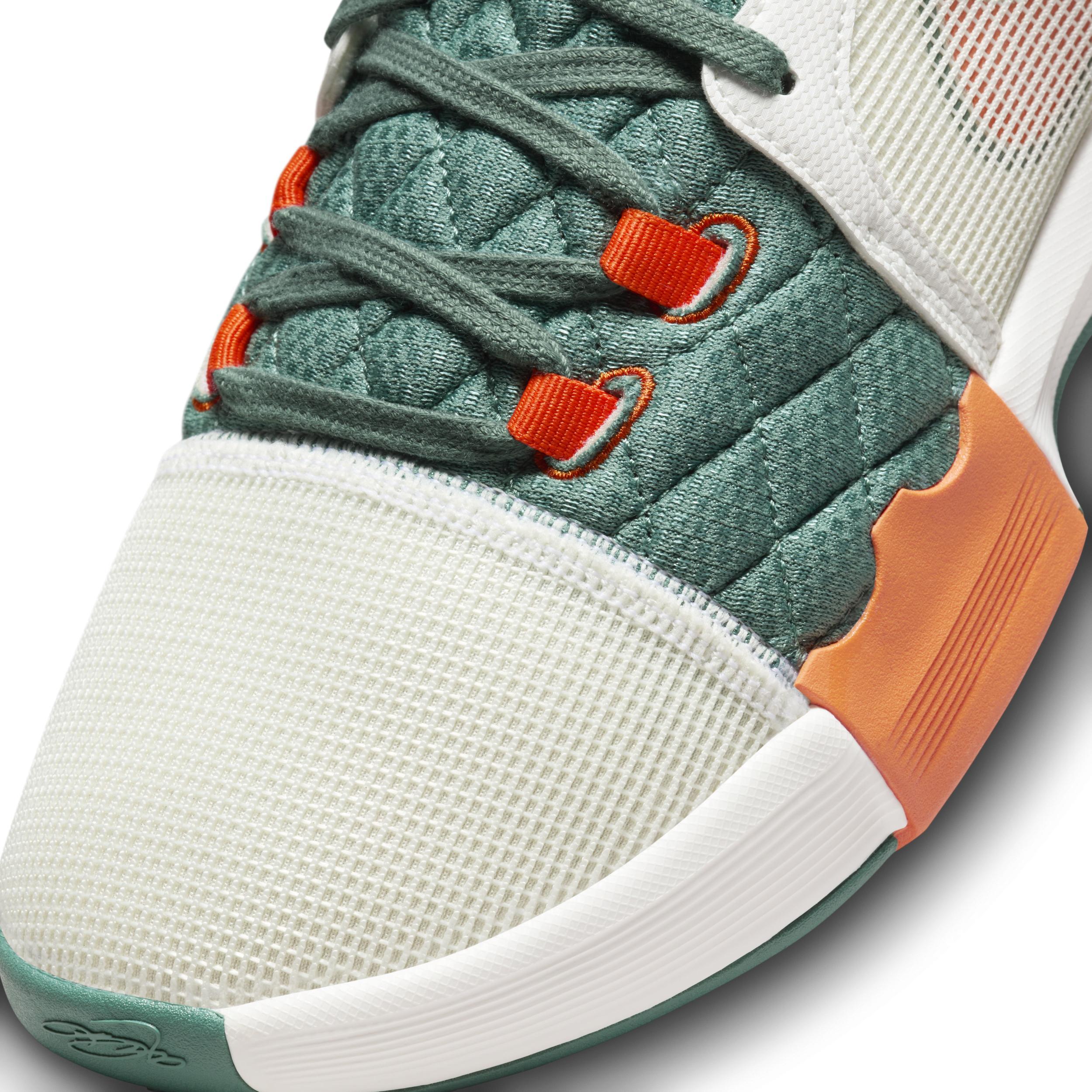 Nike Men's LeBron Witness 8 Basketball Shoes Product Image