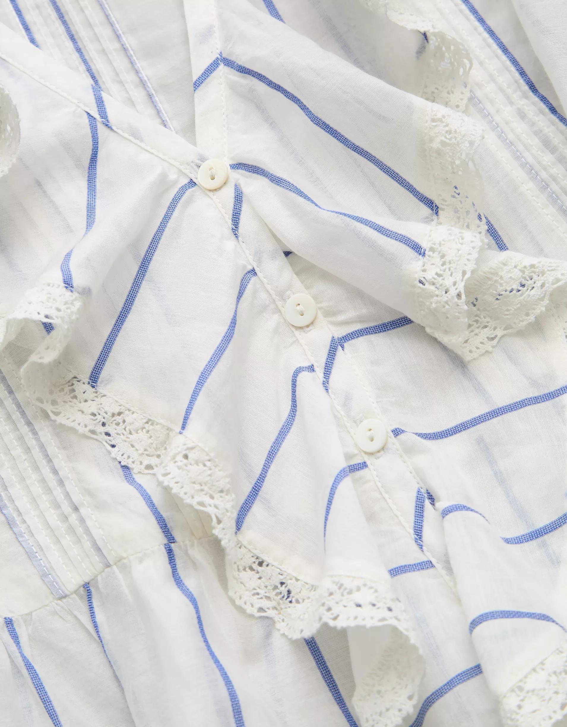 AE77 Premium Ruffle V-Neck Blouse Product Image