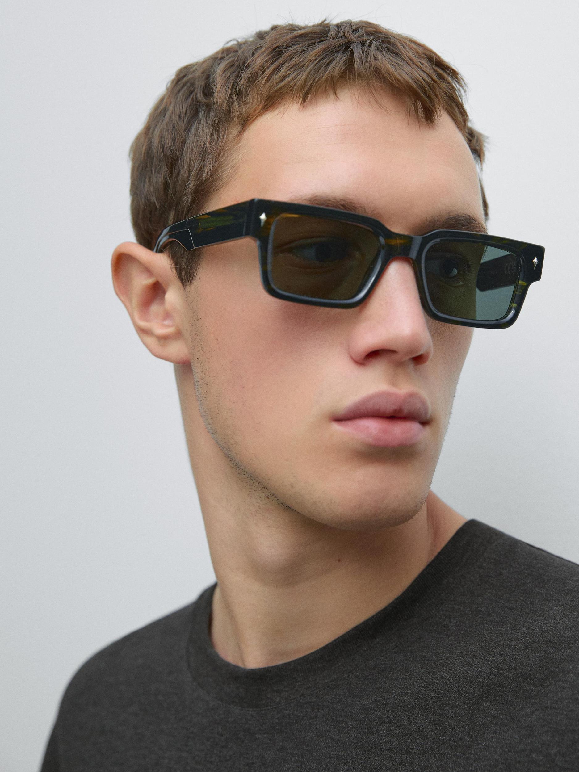 Long sleeve medium weight cotton T-shirt Product Image