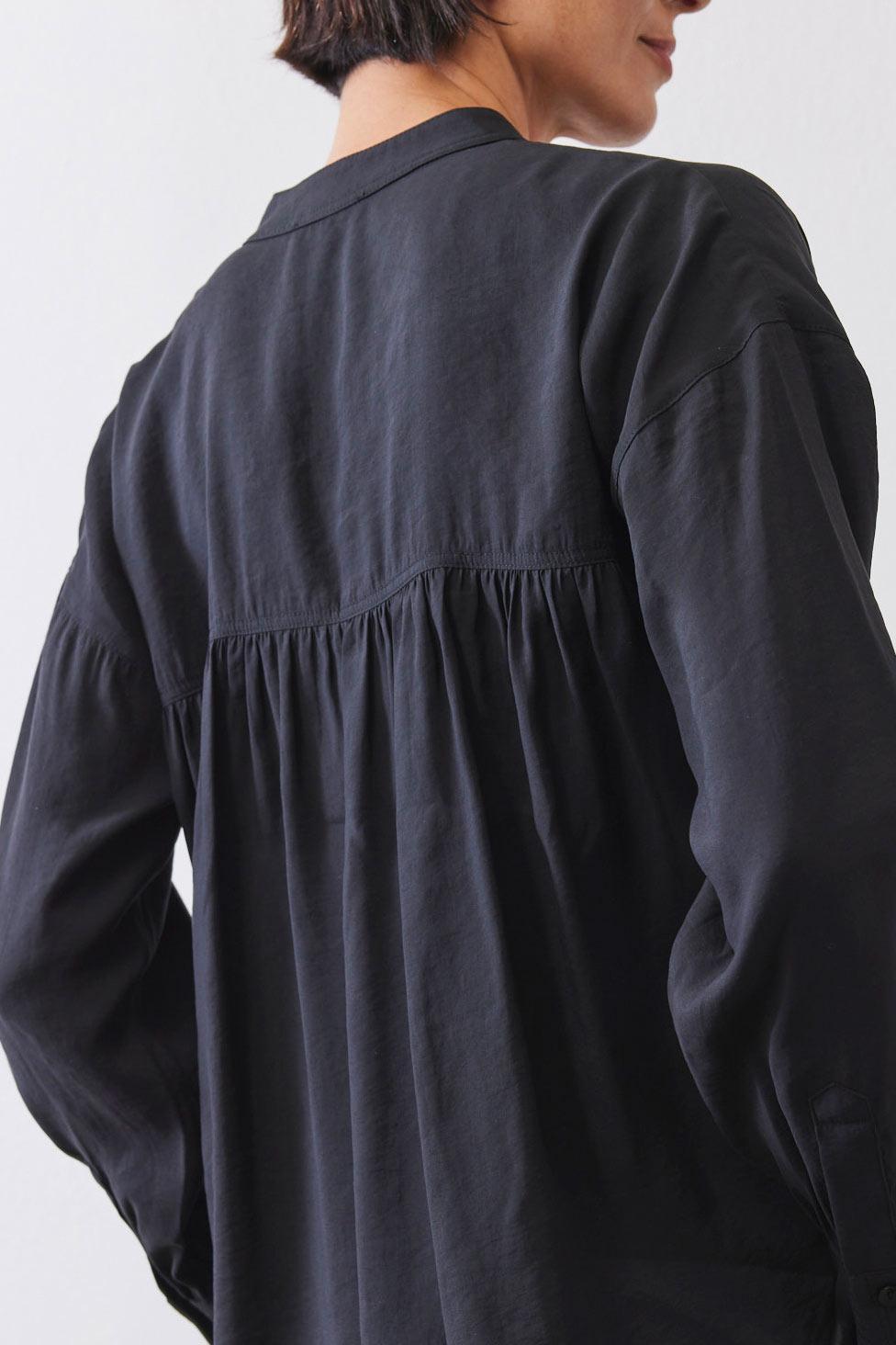 Not Too Loose Light Poplin Blouse Product Image