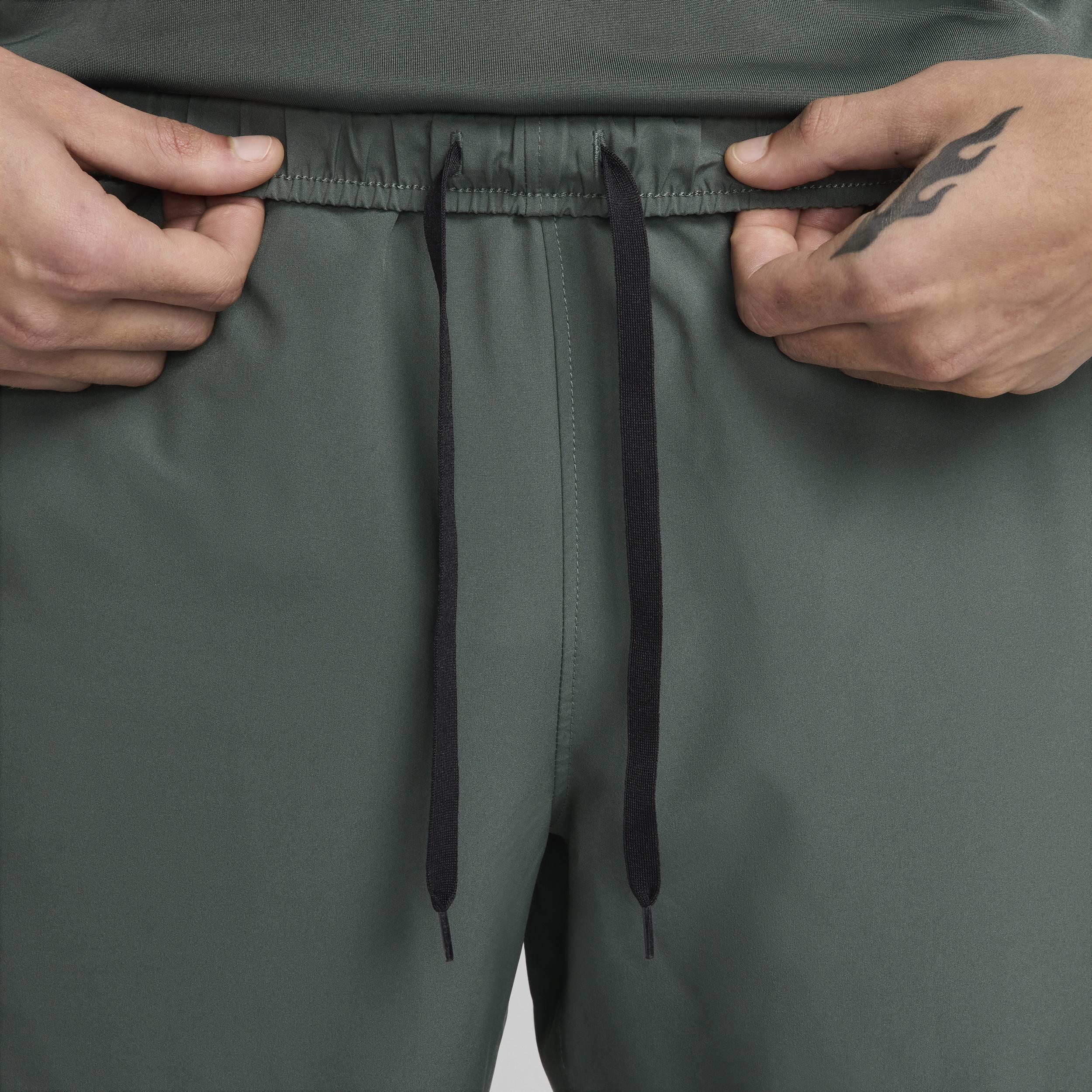 Nike Form Men's Dri-FIT Tapered Versatile Pants Product Image