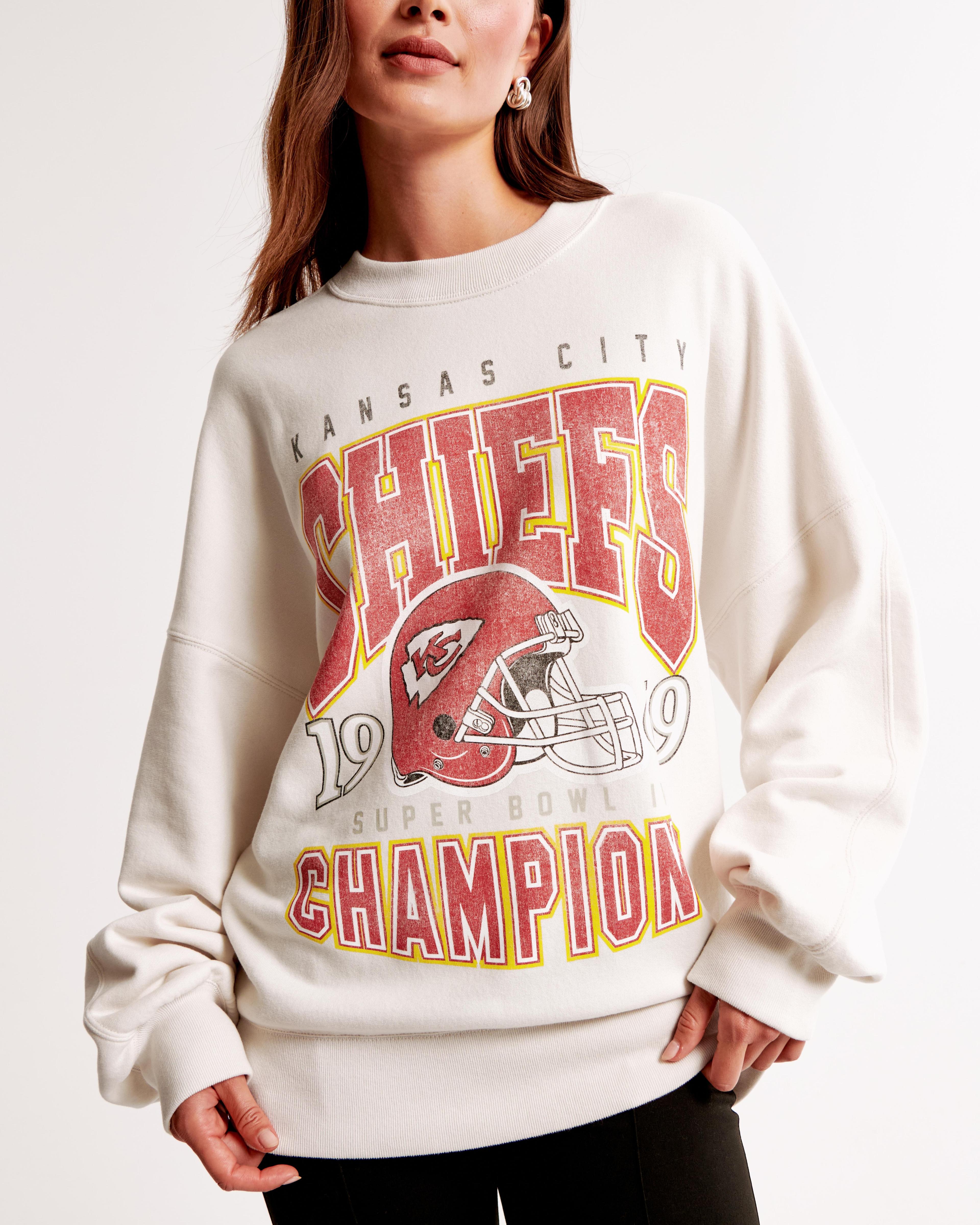 Chicago Bears Graphic Oversized Sunday Crew Product Image