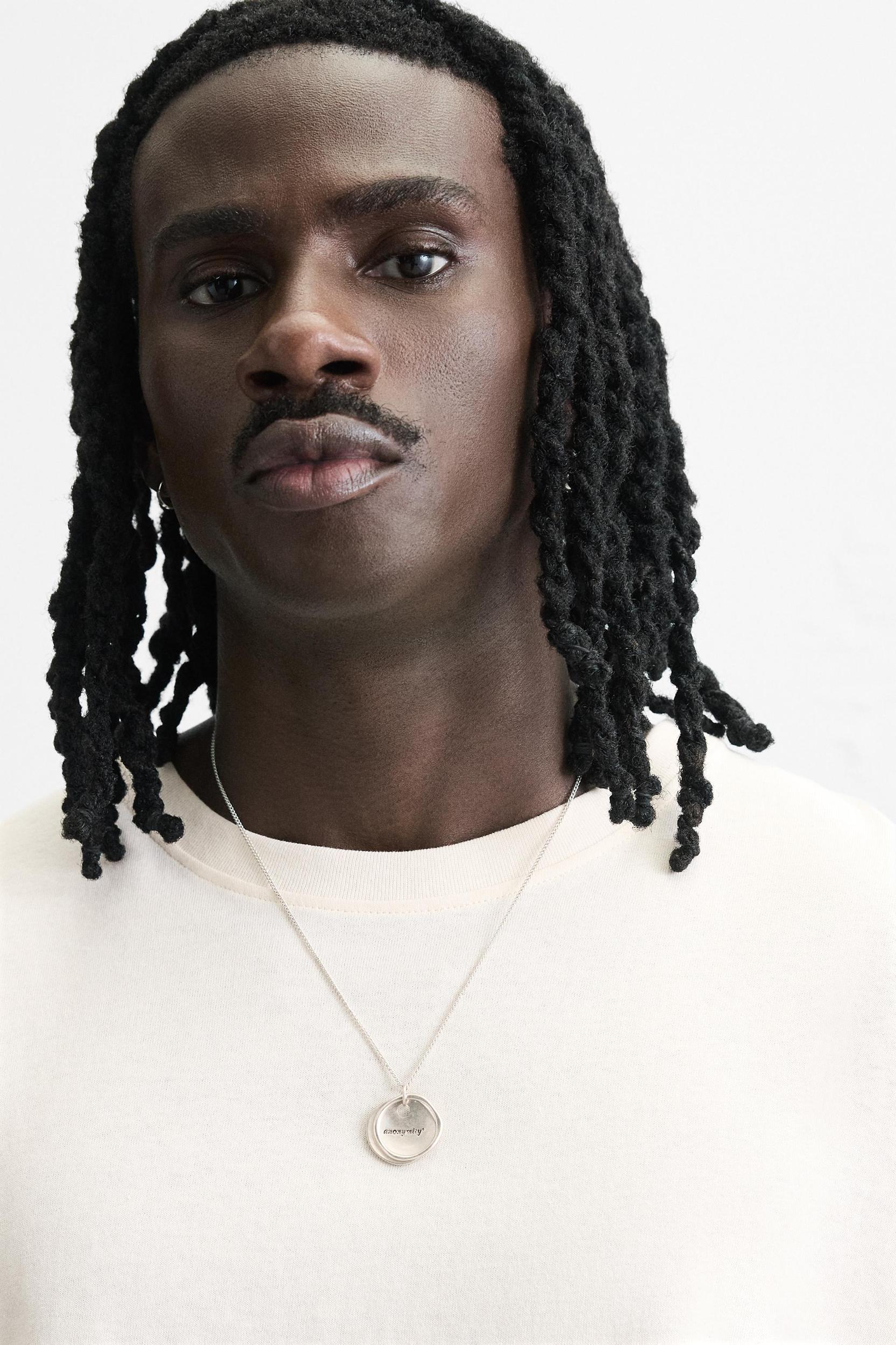 IRREGULAR TEXTURED T-SHIRT Product Image