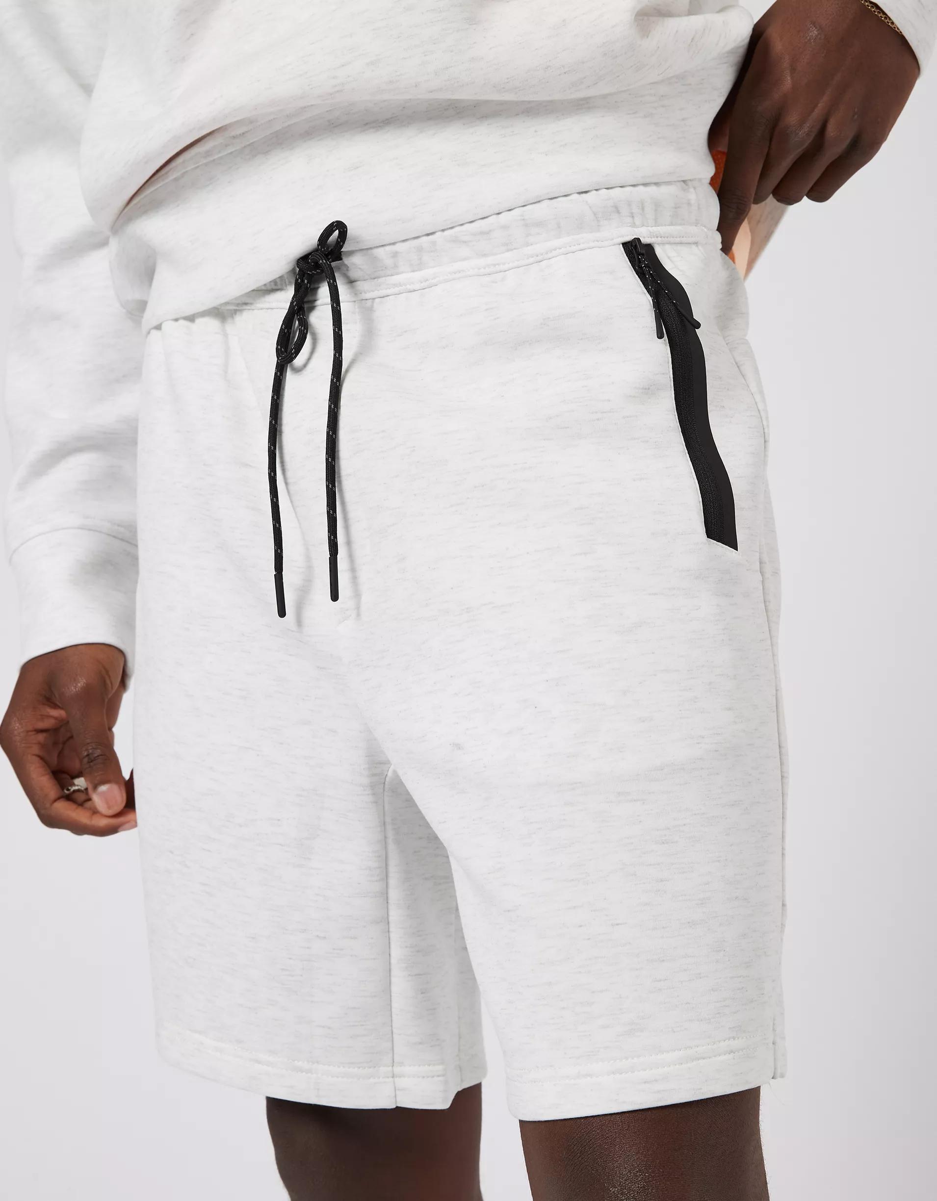 AE 24/7 8" Jogger Short Product Image