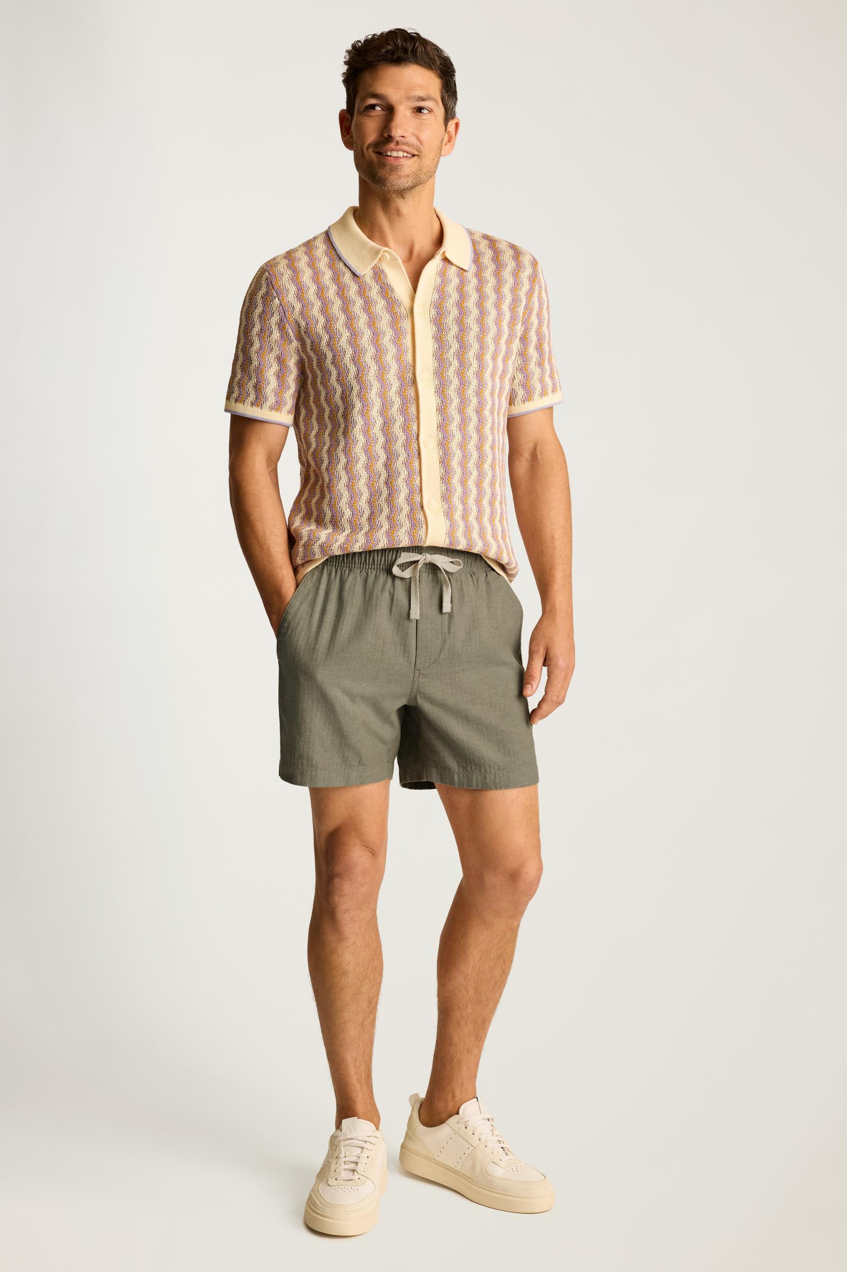 Nomad Short Product Image