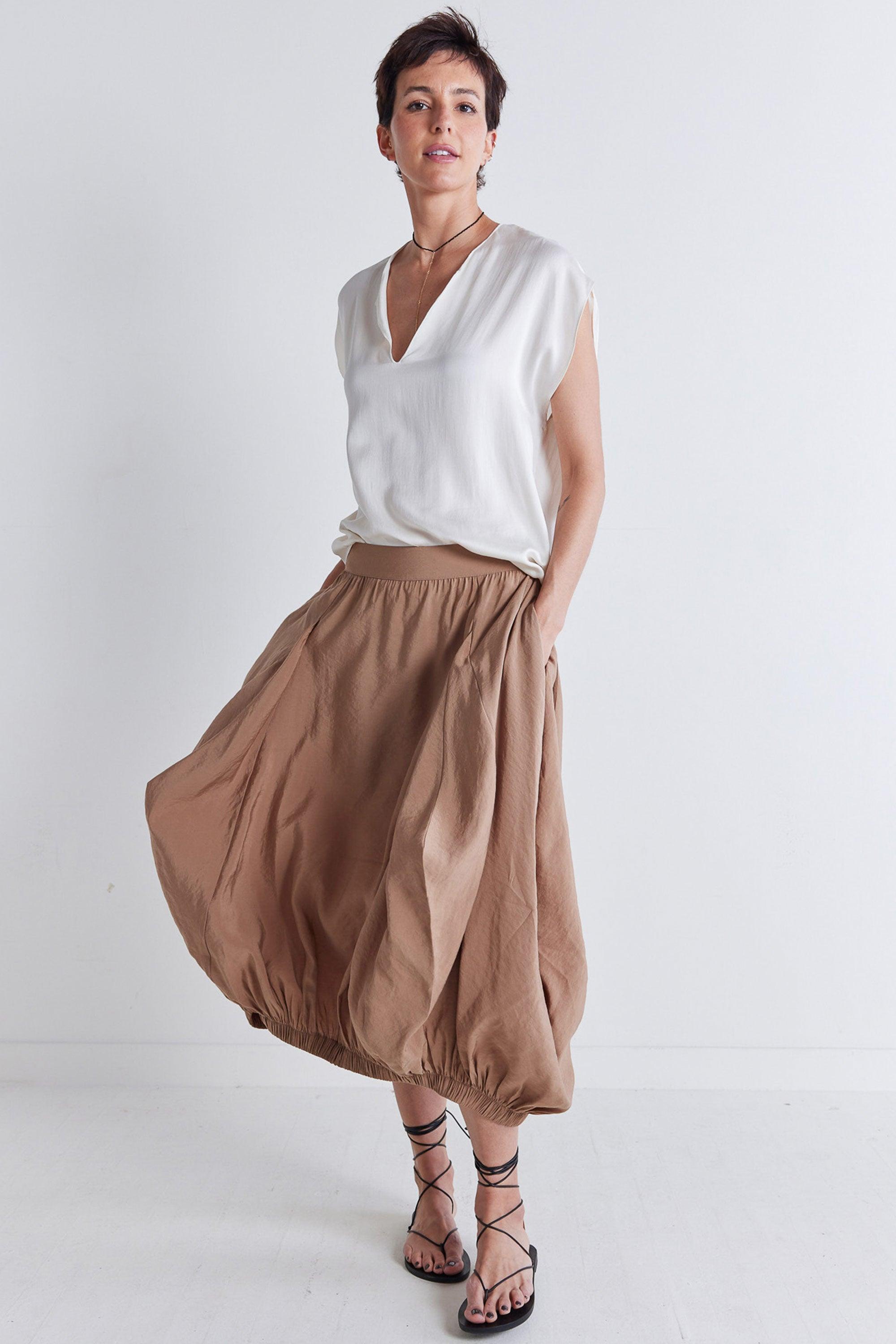 Pleat-Adoring Light Poplin Skirt Product Image