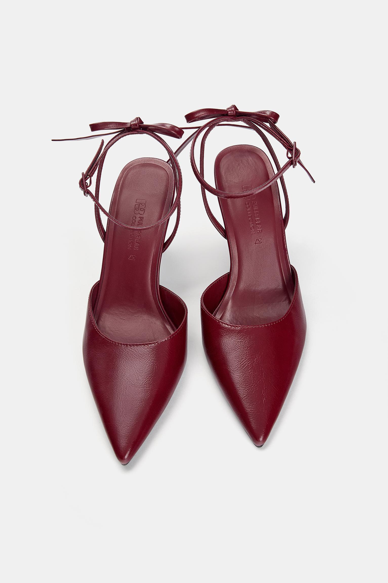 High-heel shoes with bow Product Image