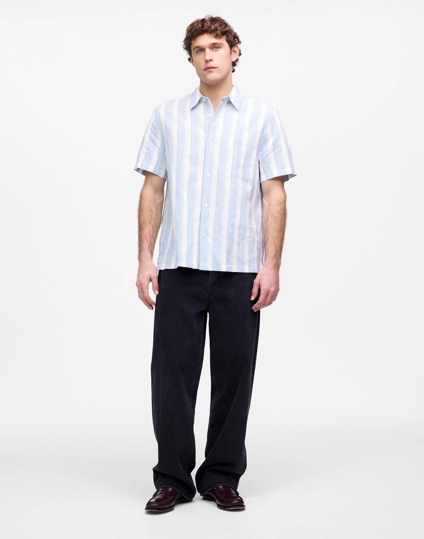 Button-Up Short-Sleeve Shirt in Cotton-Linen Blend Product Image