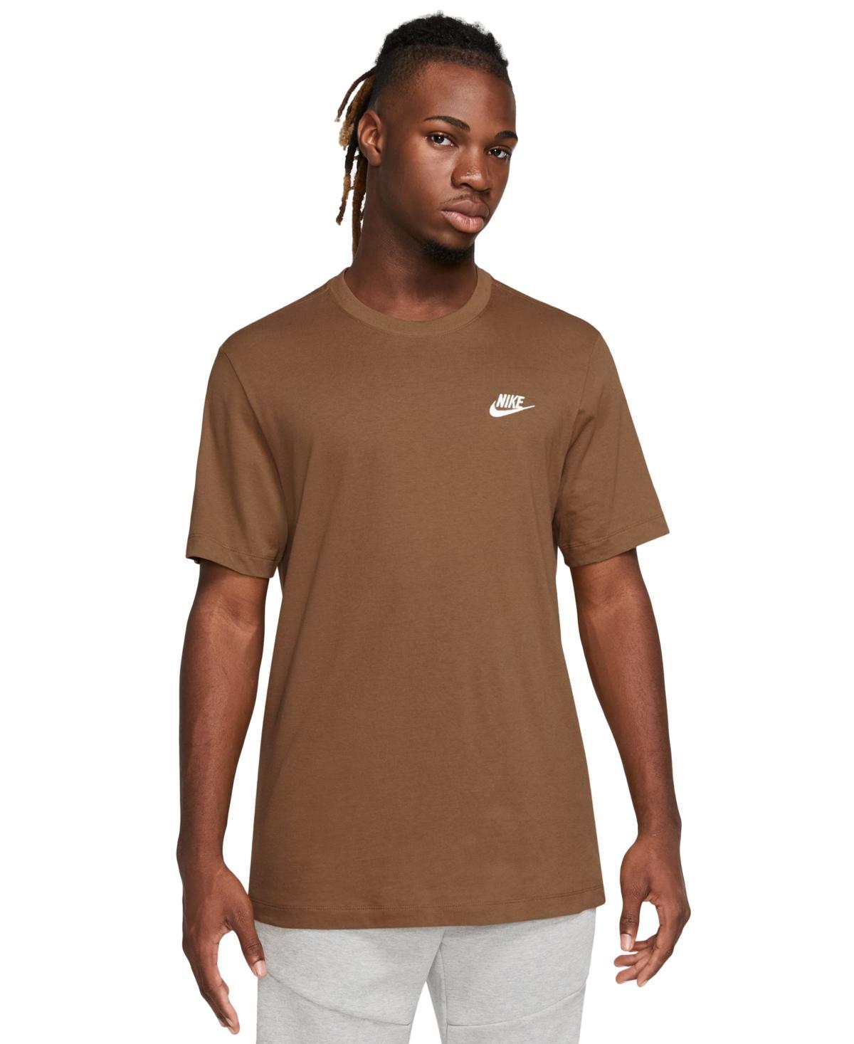 Men's Nike Sportswear Club T-Shirt Product Image