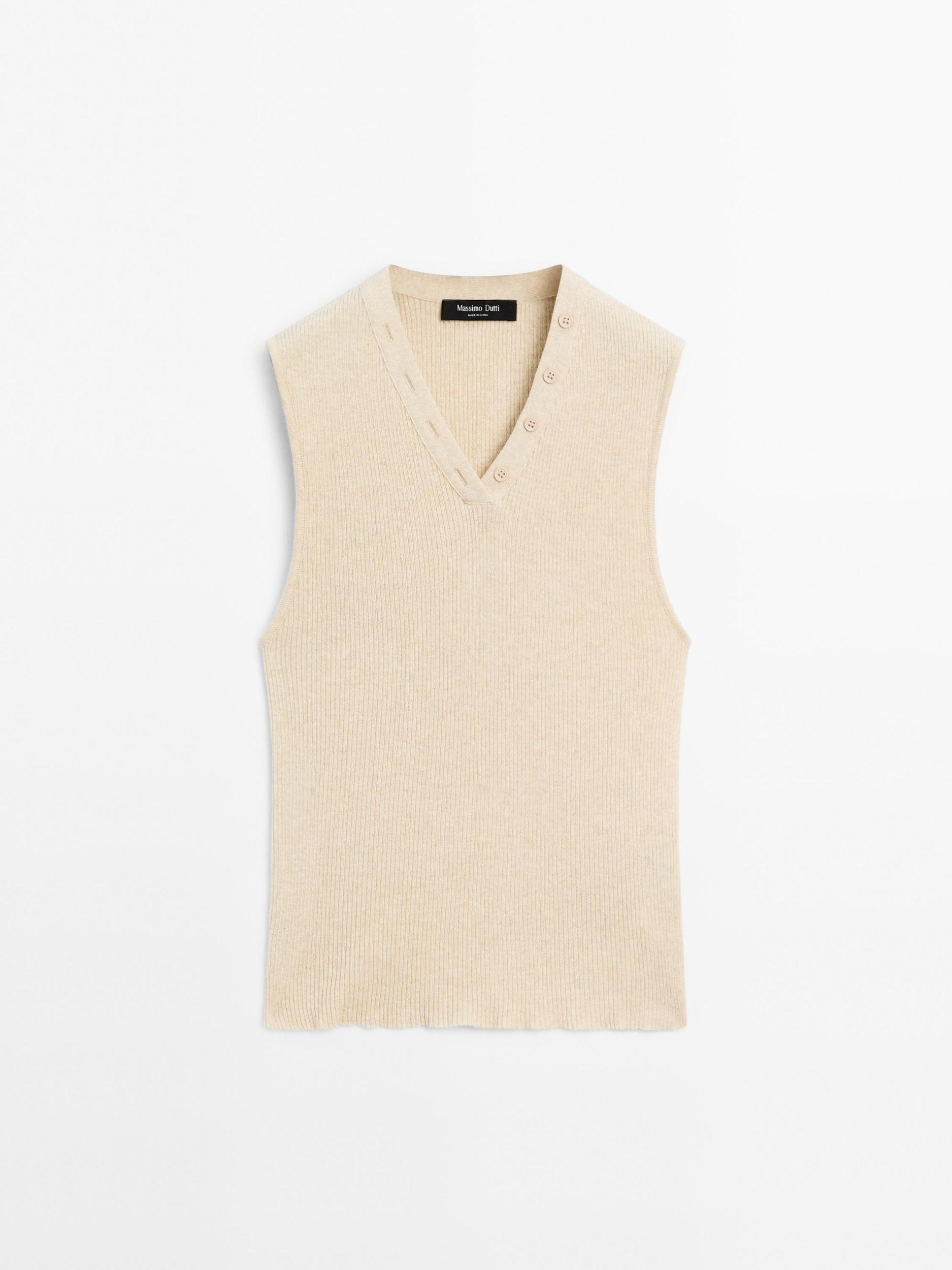 Ribbed top with collar detail Product Image