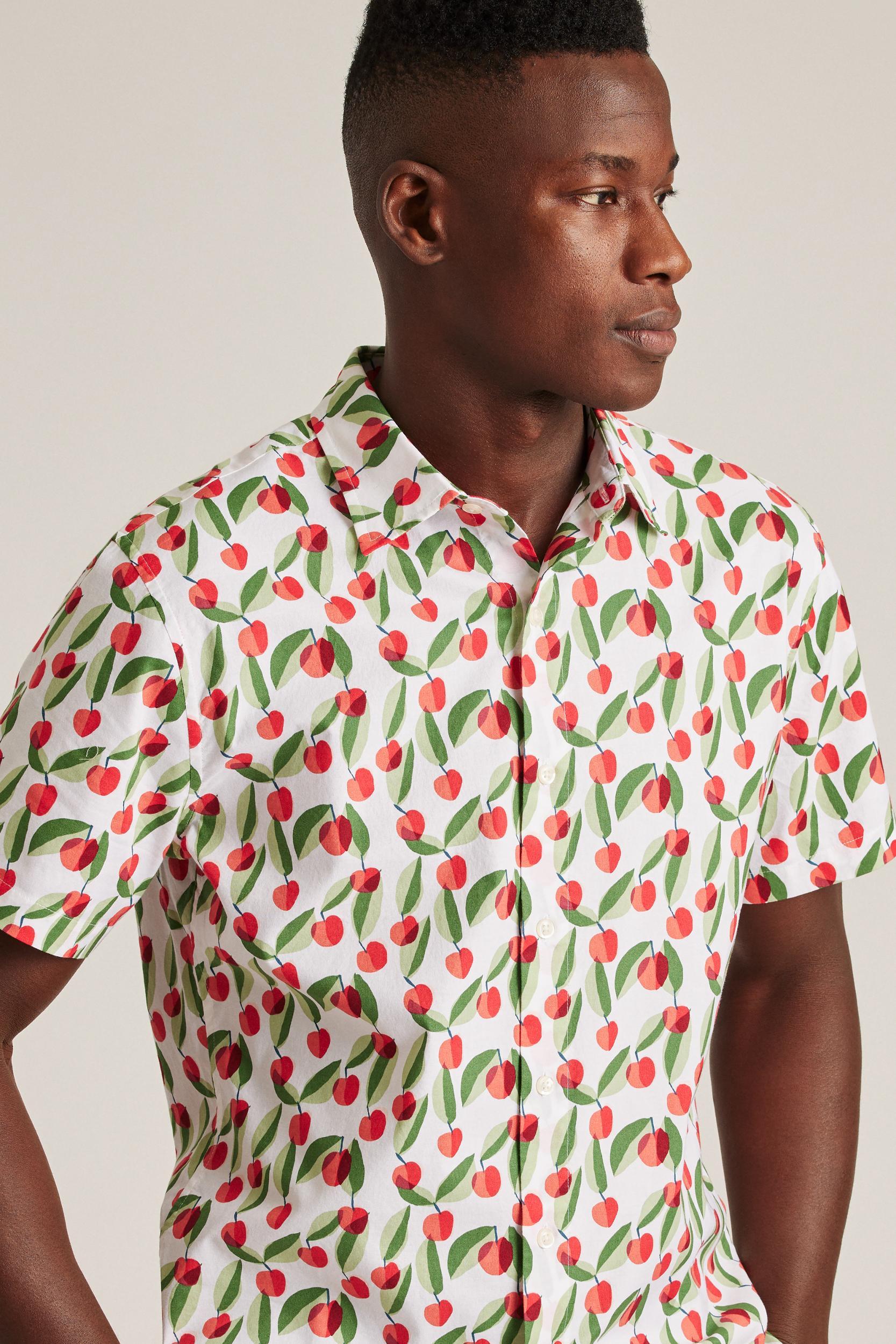 Riviera Short Sleeve Shirt Product Image