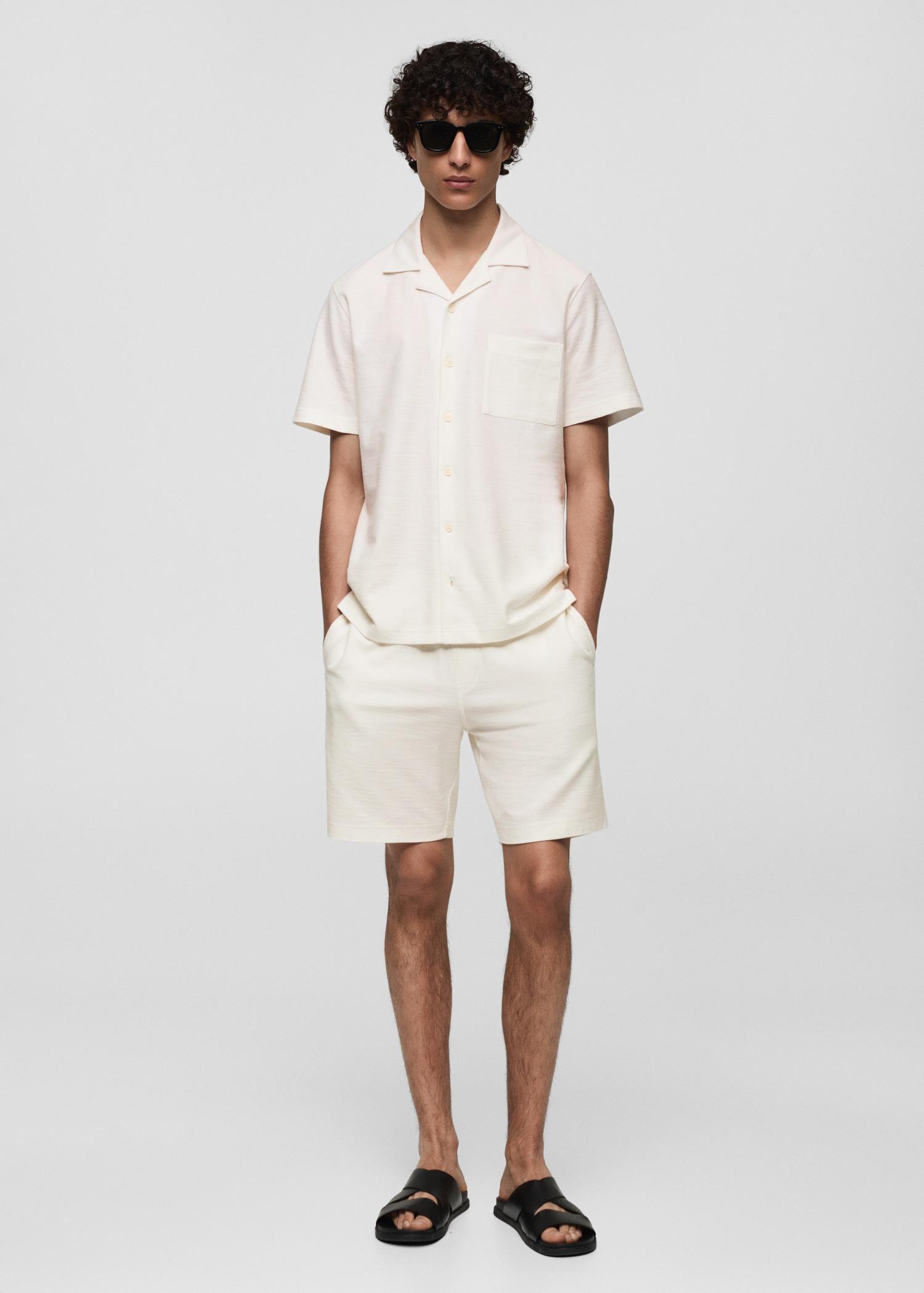 Chest-pocket cotton shirt - Men | MANGO USA Product Image