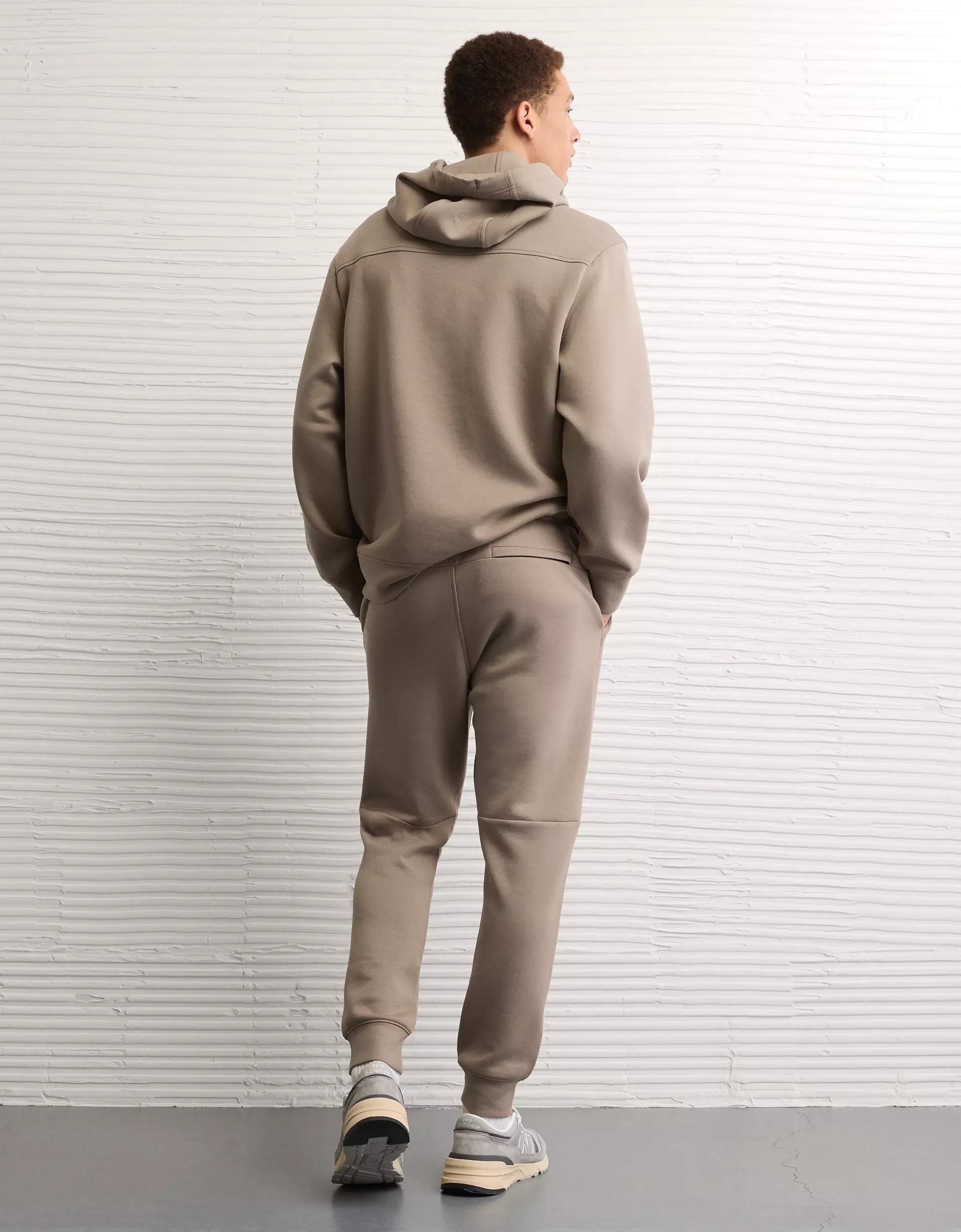 AE 24/7 Pant Product Image