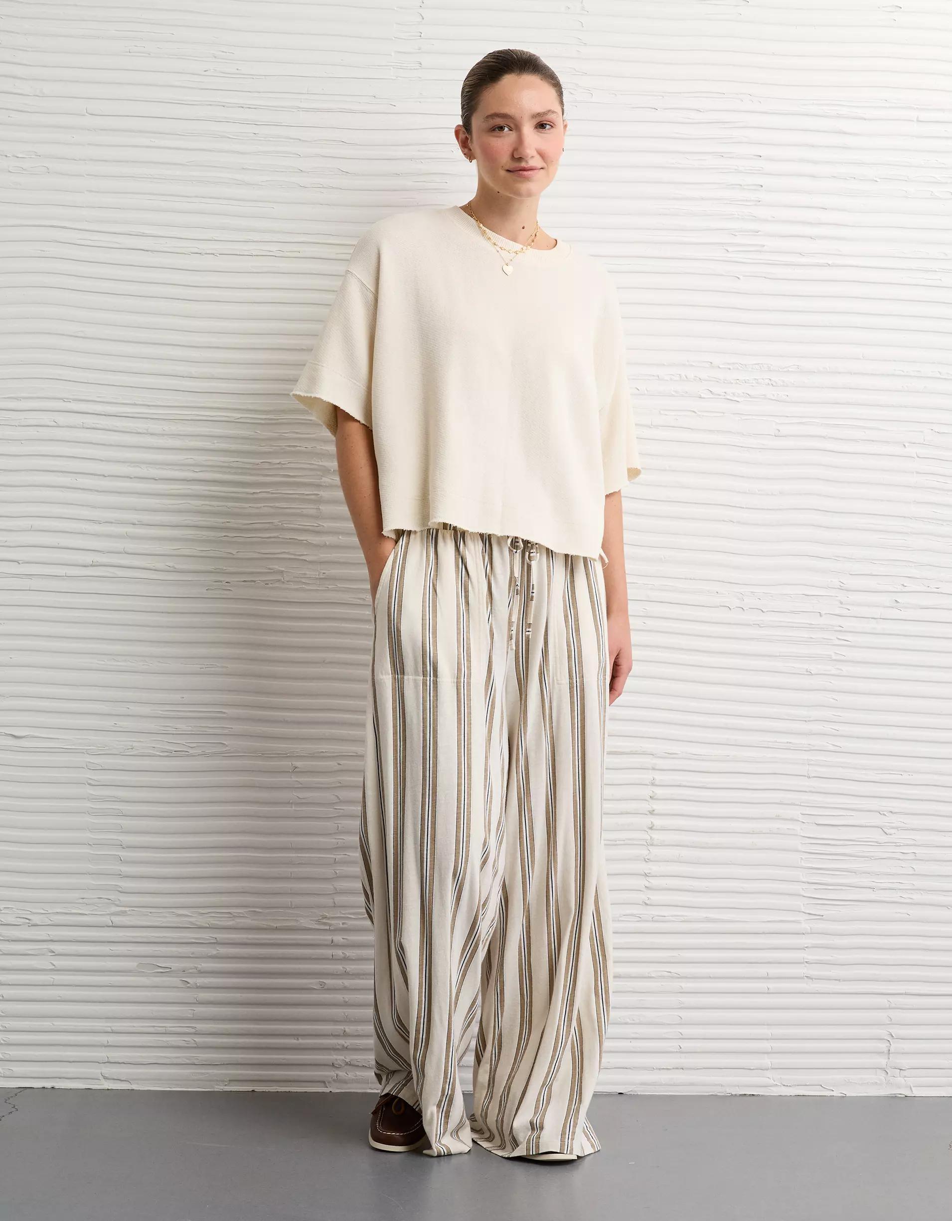 AE Saltwash Short-Sleeve Sweatshirt Product Image