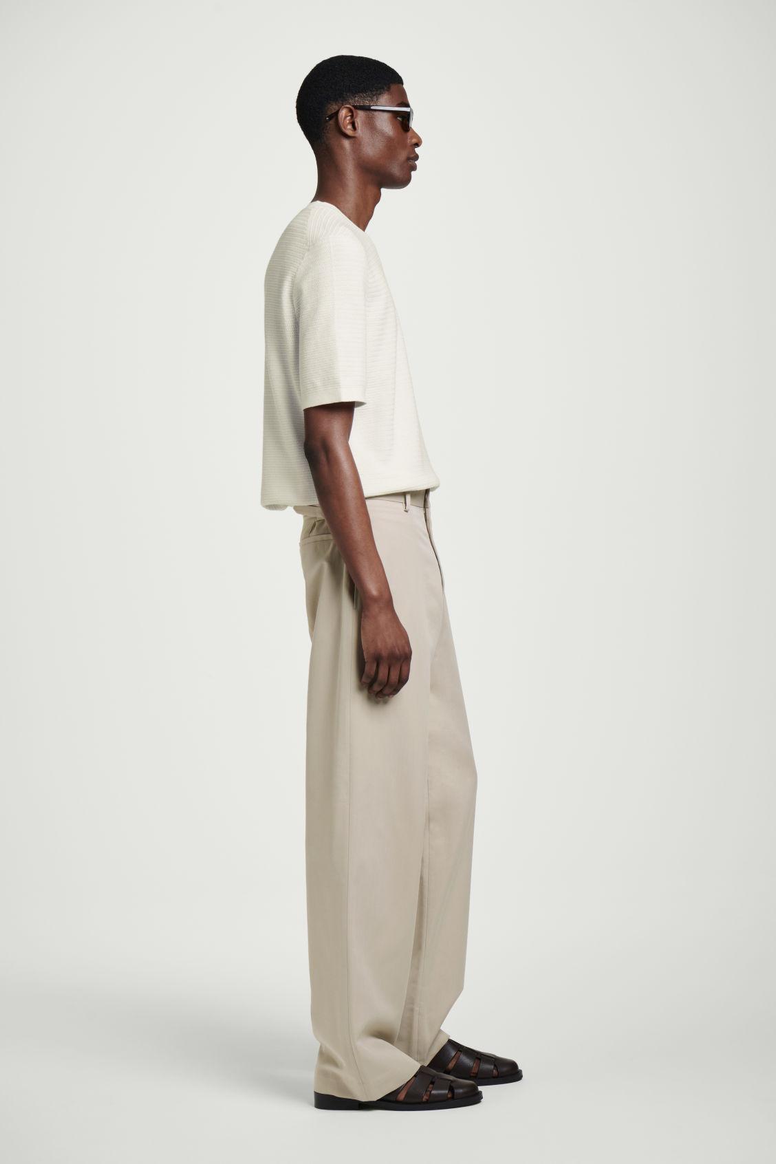 TAILORED WIDE-LEG PANTS Product Image