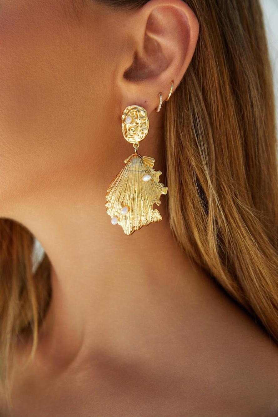 18K Gold Plated Pure Heart Earrings Gold Product Image