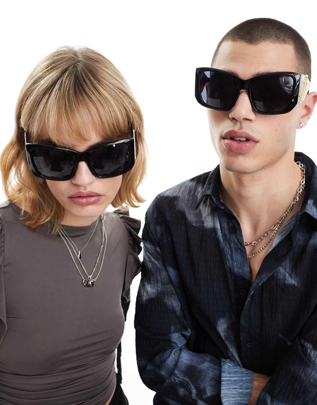 Le Specs primal instinct oversized sunglasses in black Product Image