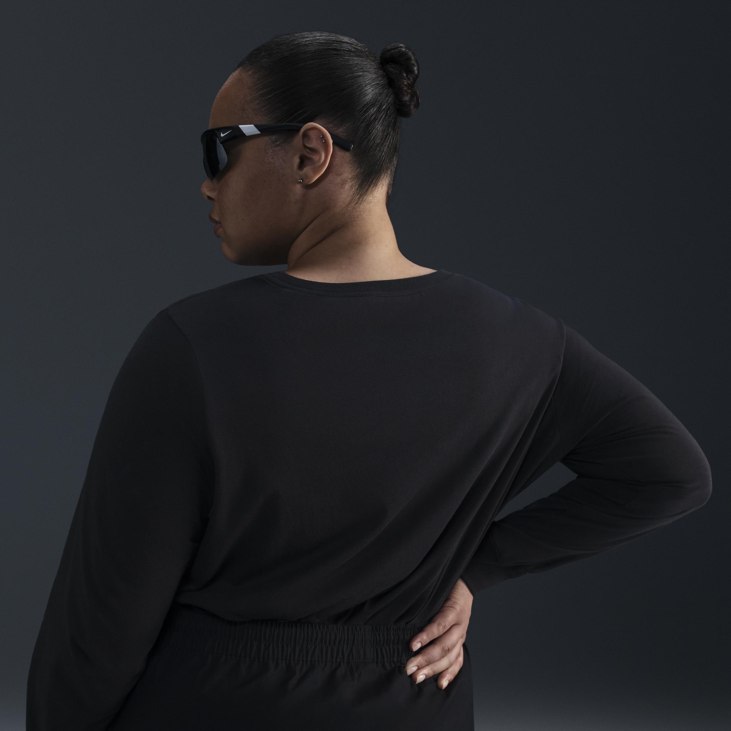 Women's Nike Sportswear Club Long-Sleeve T-Shirt (Plus Size) Product Image