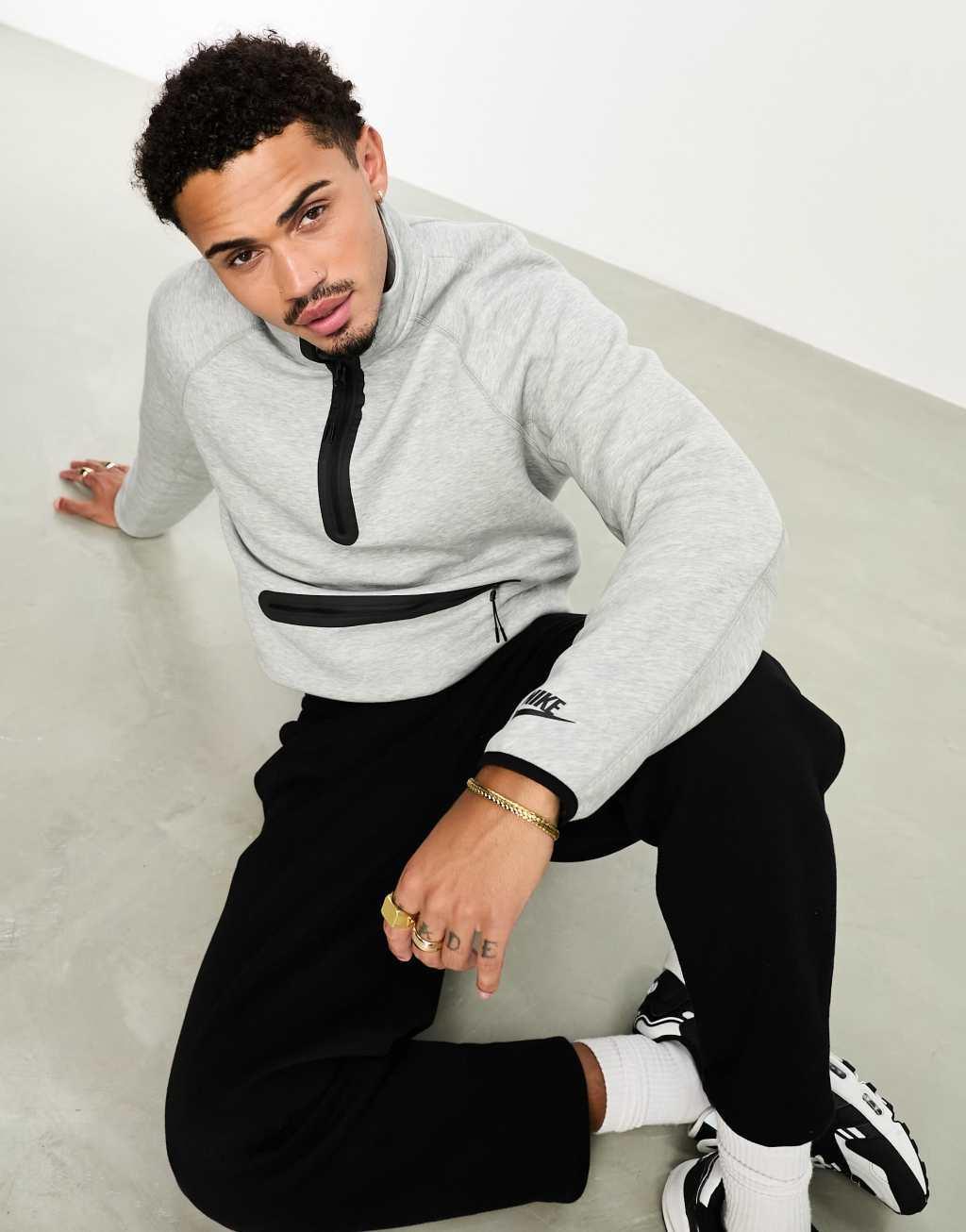 Nike Tech Fleece half zip sweatshirt in gray Product Image