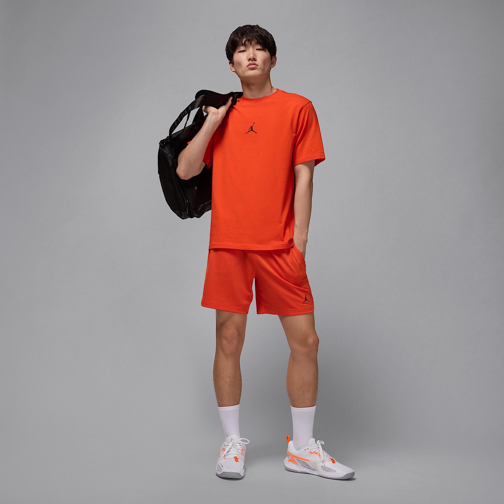 Mens Jordan Sport Dri-FIT T-Shirt | HQ8970-891 Product Image