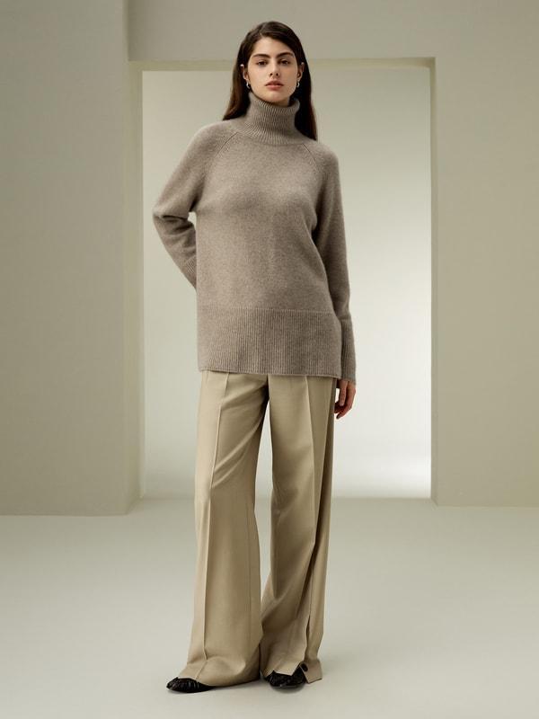 Lightweight Turtleneck Cashmere Sweater Product Image
