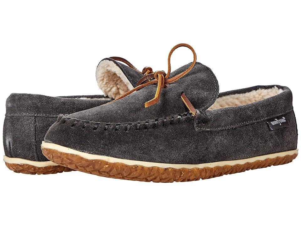 Minnetonka Tomm Men's Shoes Product Image