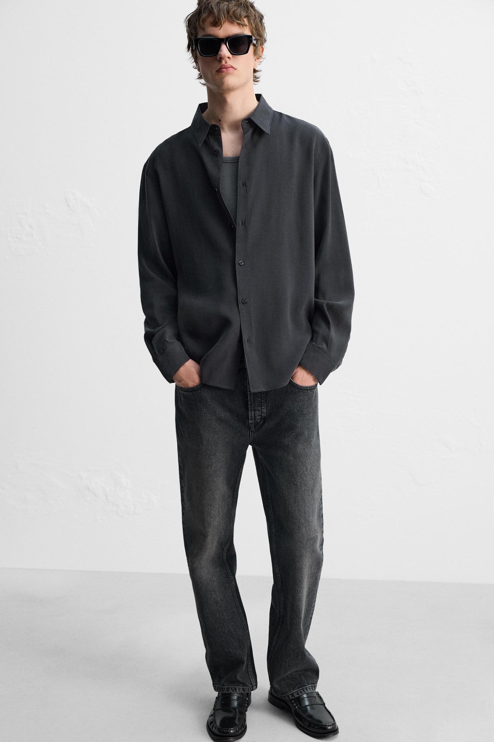 FLOWY SHIRT Product Image