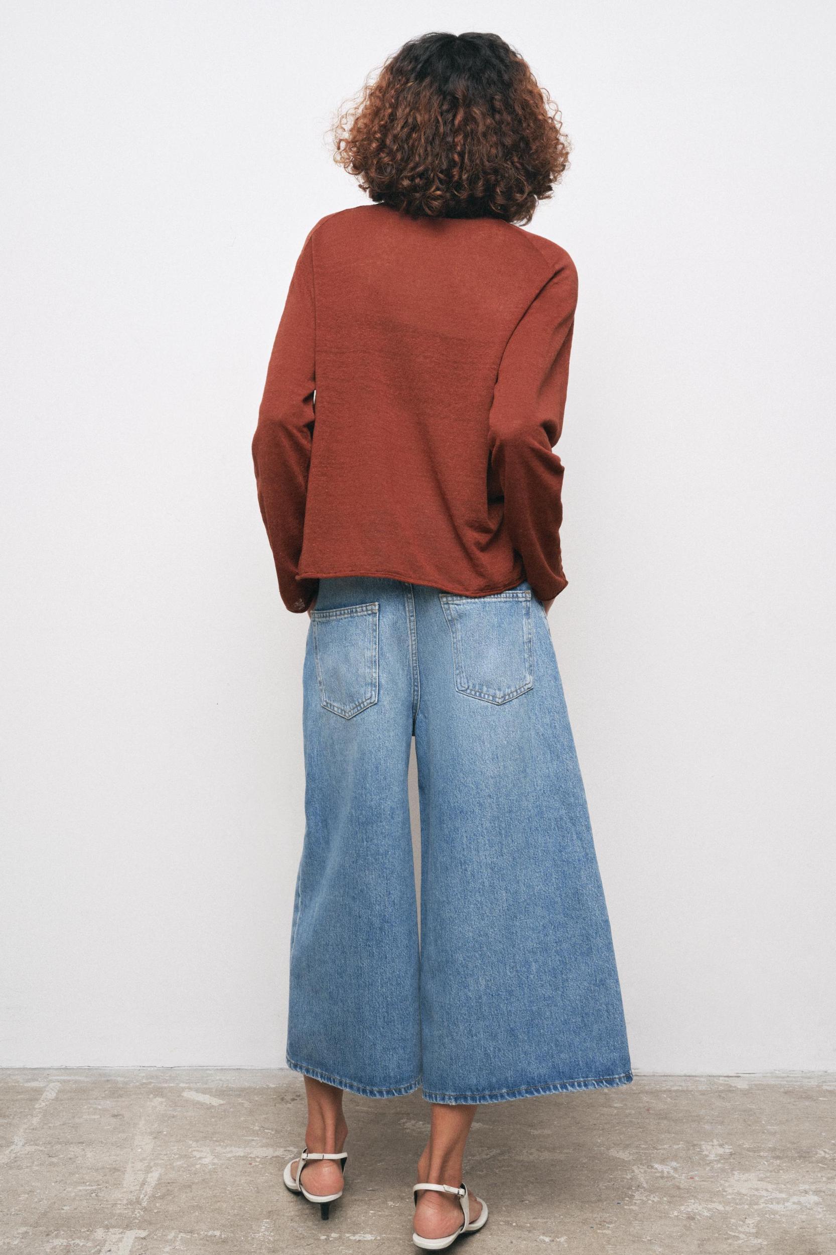 LINEN BLEND KNIT SWEATER Product Image