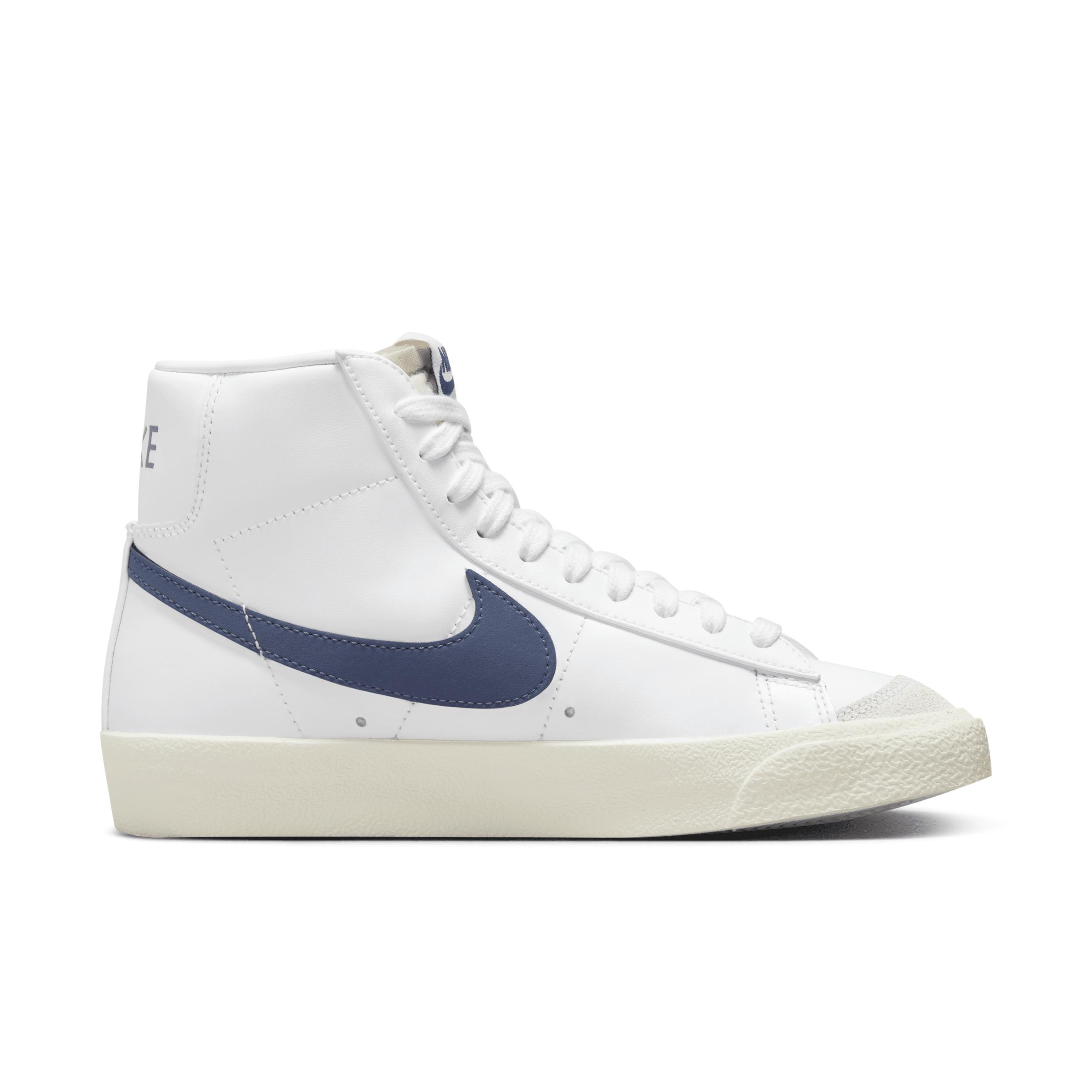 Nike Blazer Mid 77 sneakers Product Image