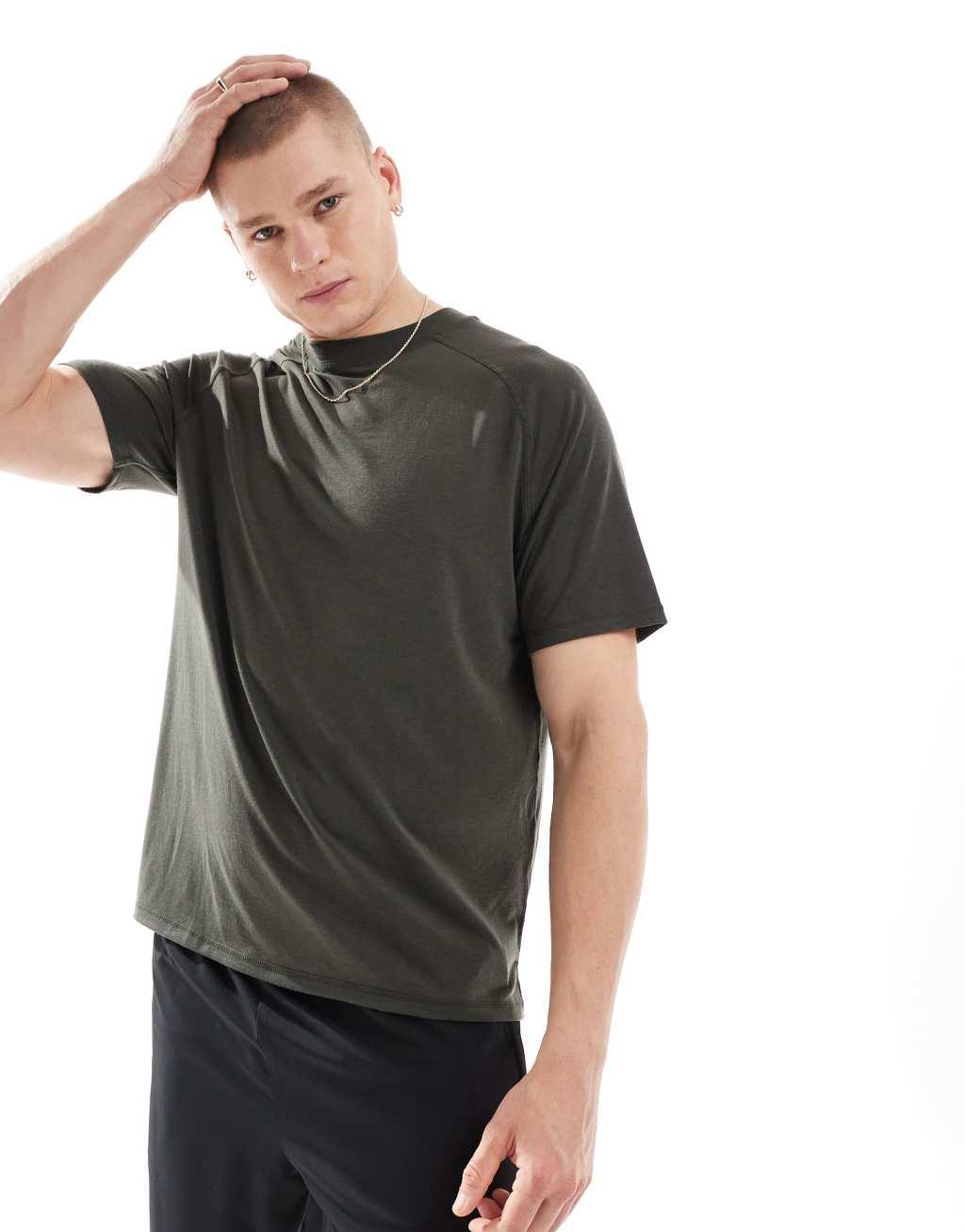 ASOS 4505 Icon performance jersey oversized boxy training t-shirt in khaki Product Image