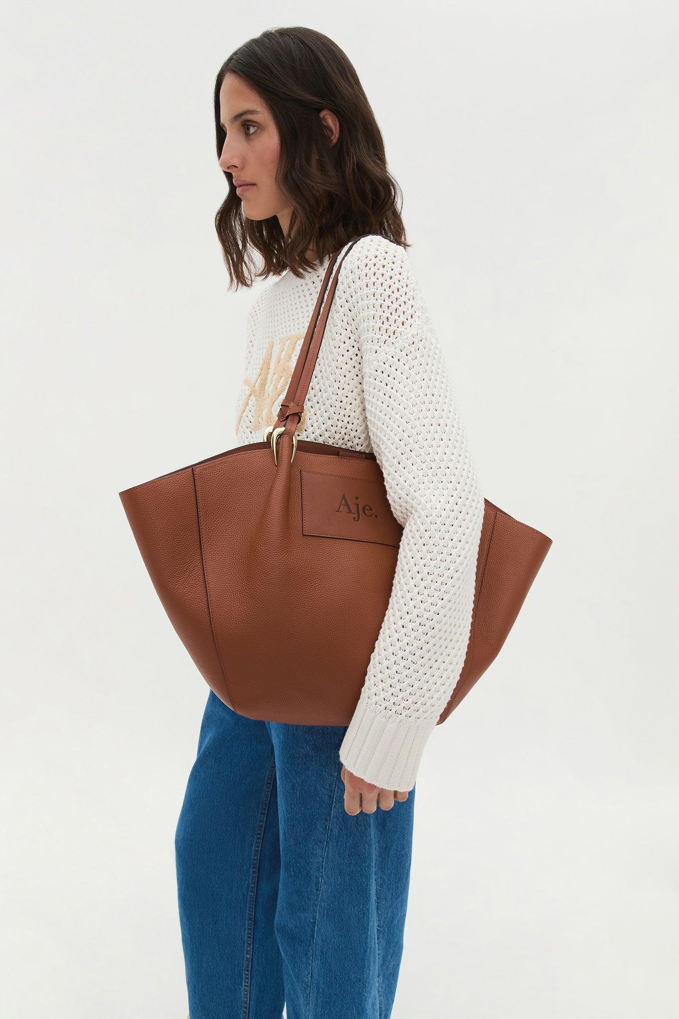 Venus Tote Product Image