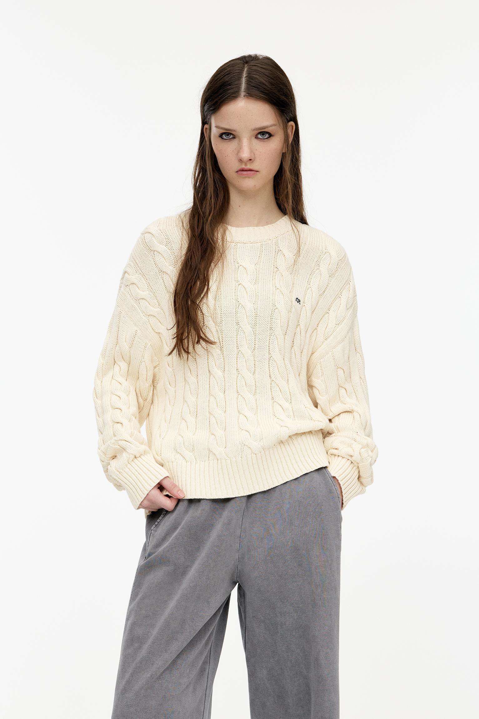 Cableknit sweater Product Image