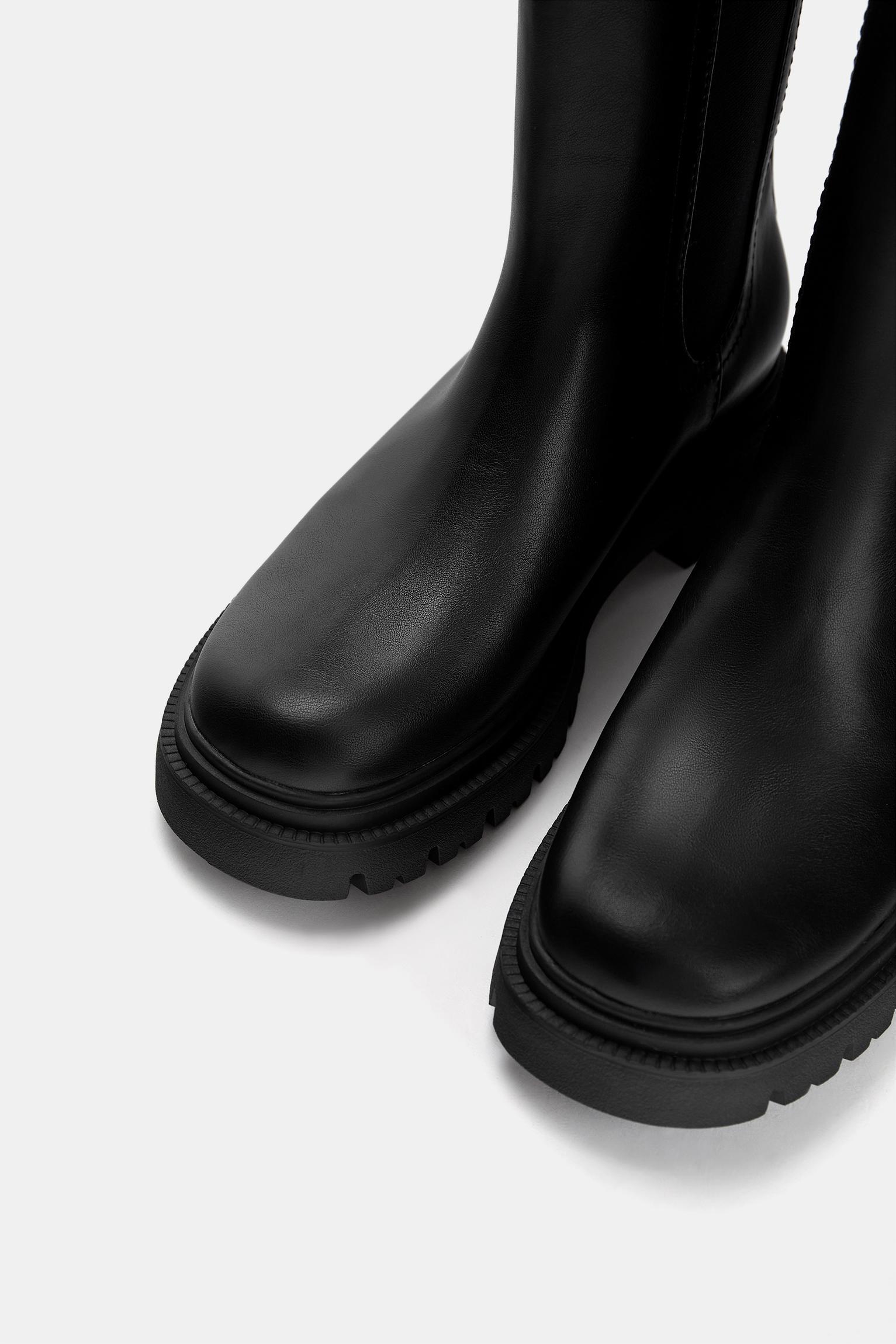 Chunky Chelsea boots Product Image