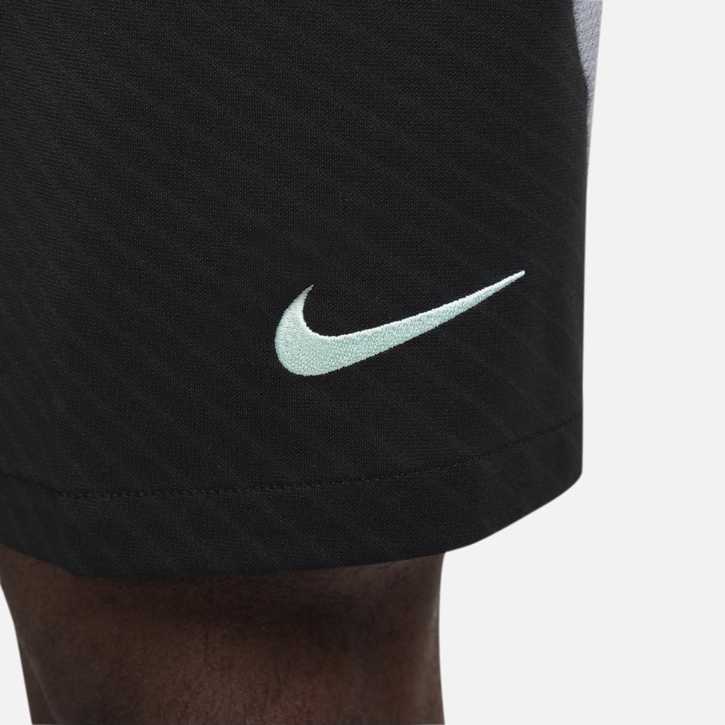 Mens Nike Black Chelsea 2023/24 Strike Performance Shorts Product Image