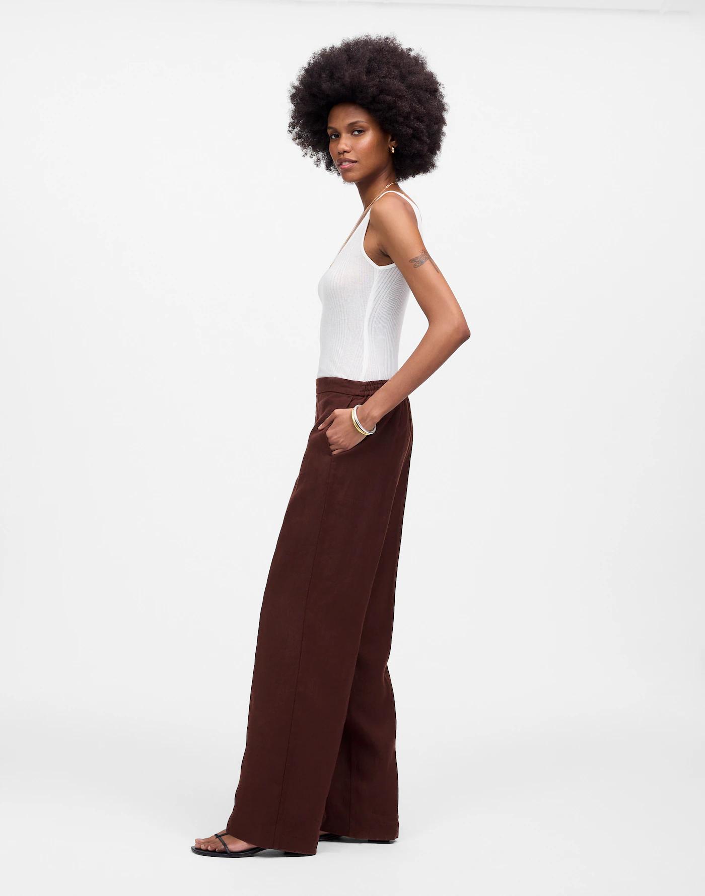 The Petite Easy Pull-On Pant in 100% Linen Product Image