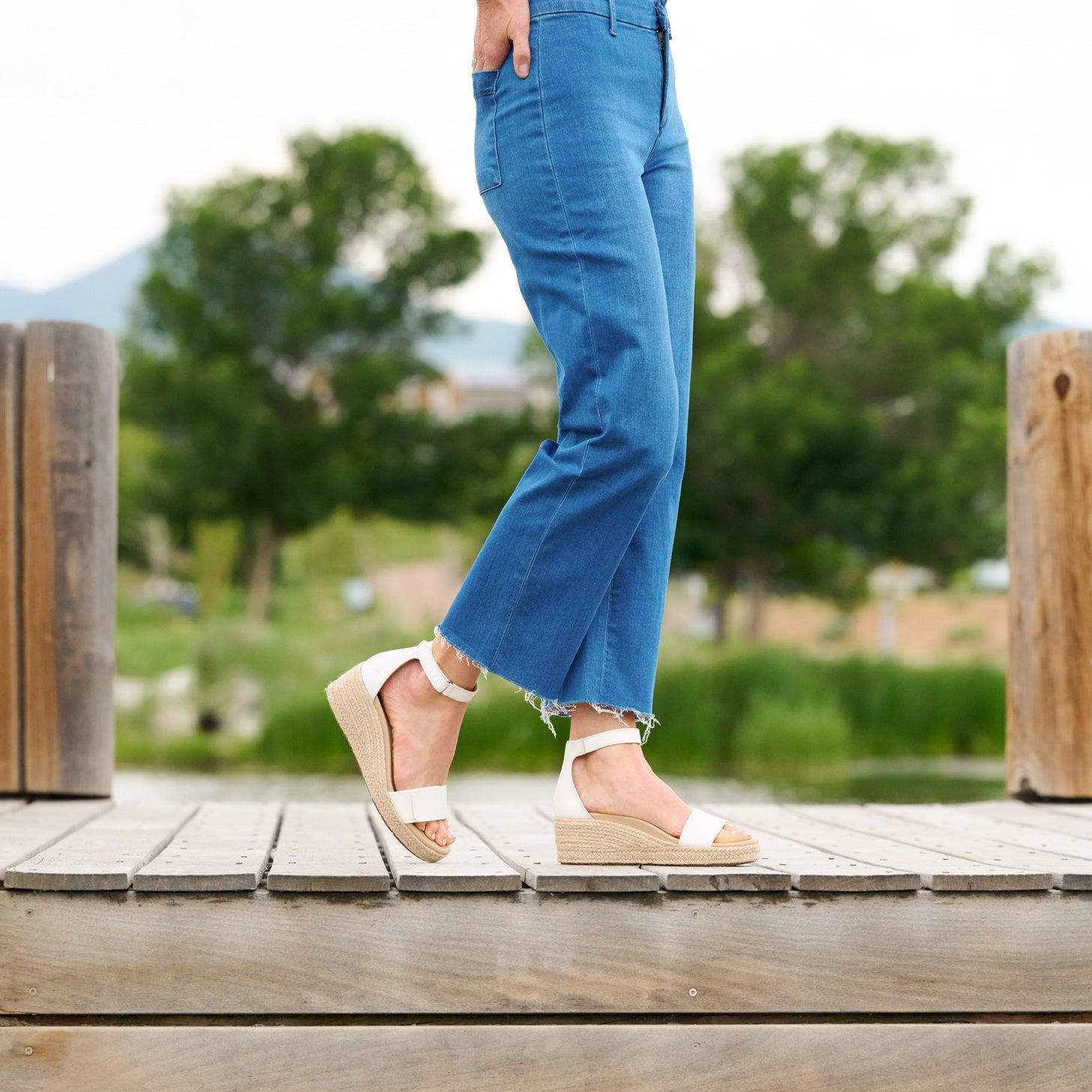 Riviera Ankle Sandal Metatarsal Product Image