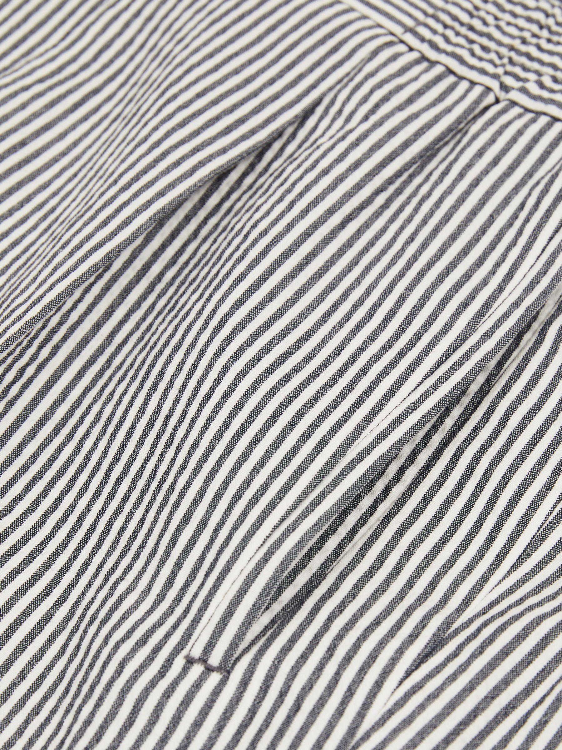 Stretch Seersucker Stripe Trousers in Navy/White Product Image