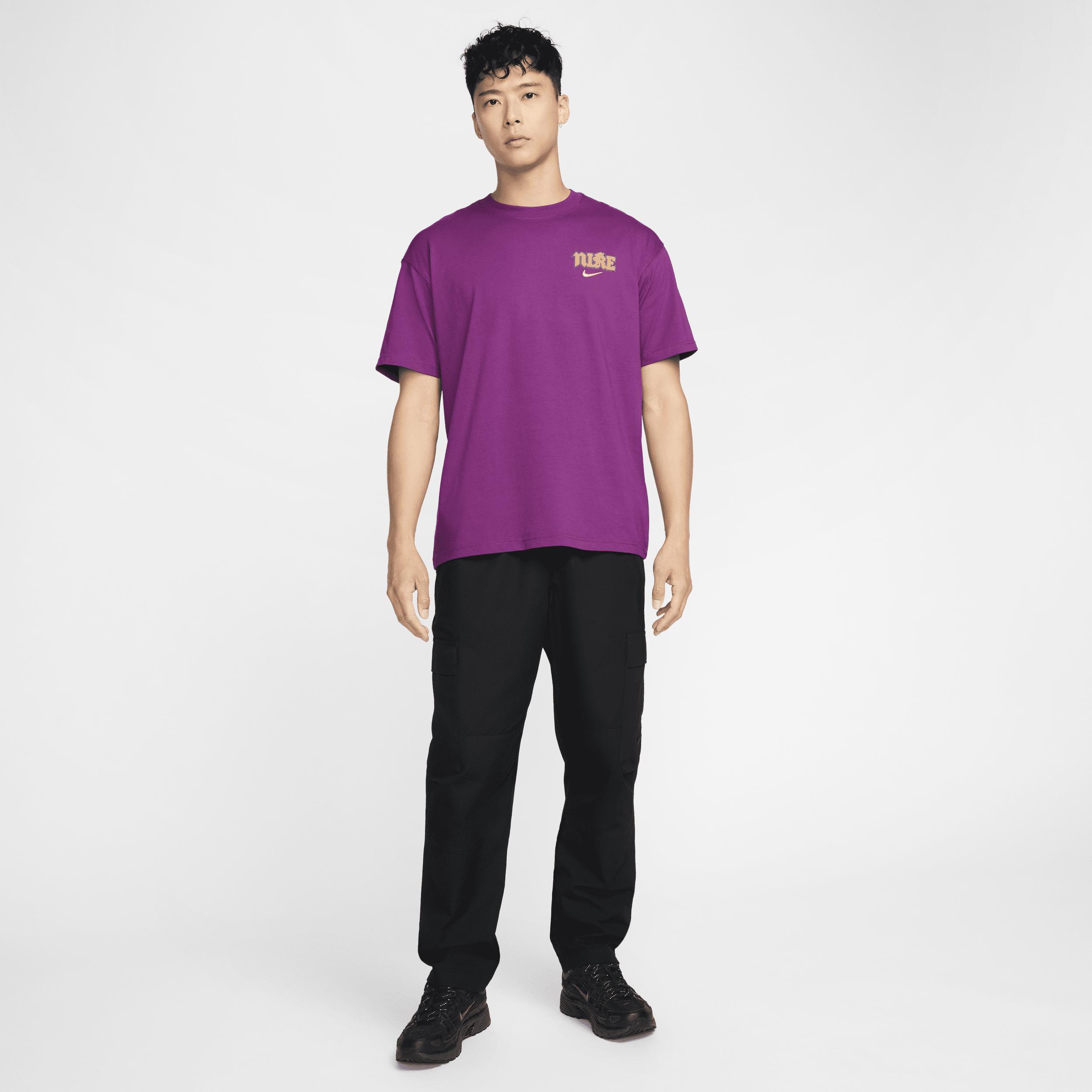 Nike Sportswear Men's Max90 T-Shirt Product Image