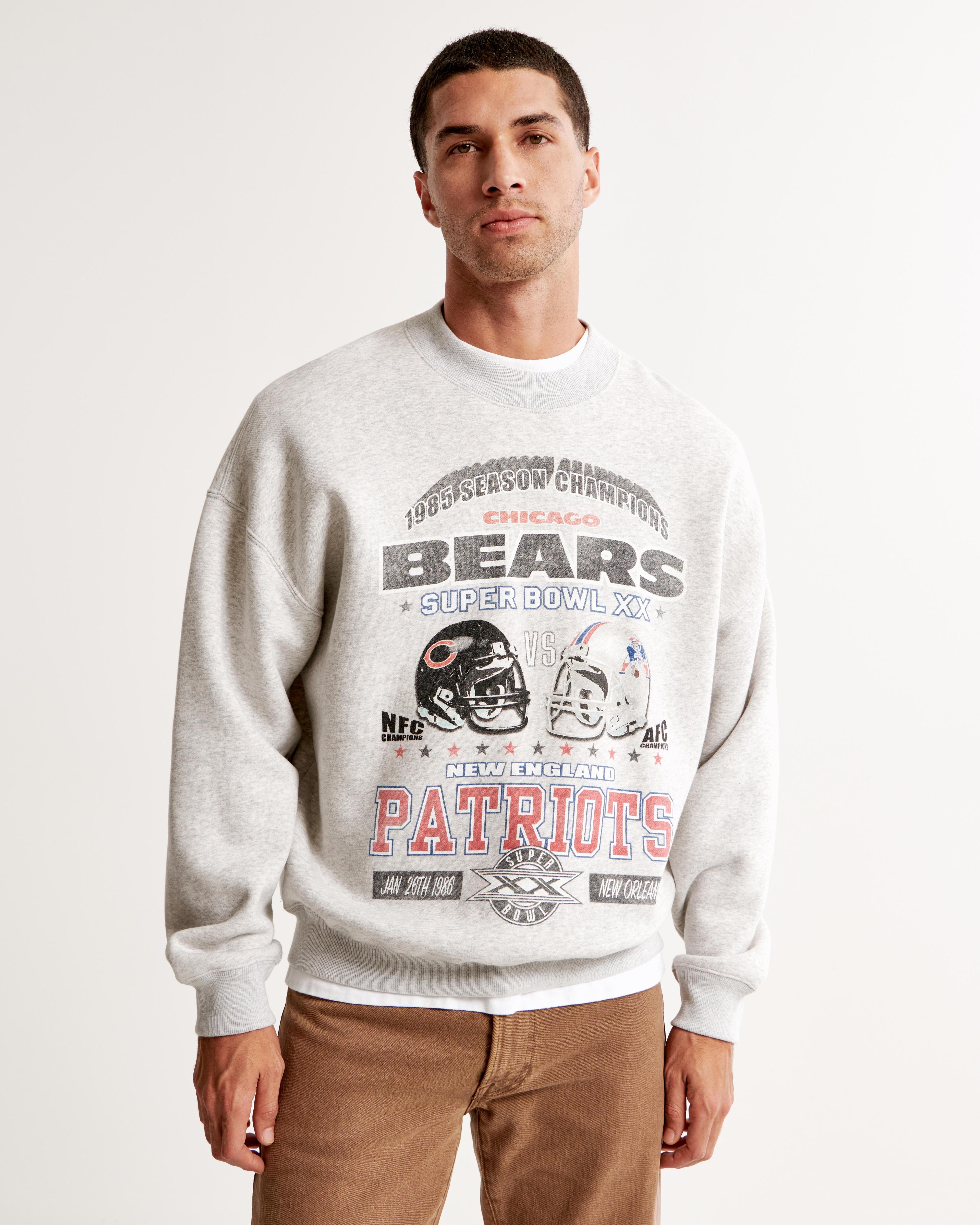 Tampa Bay Buccaneers Graphic Crew Sweatshirt Product Image