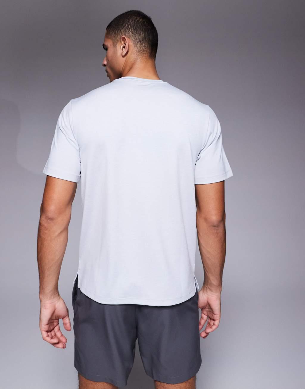 ASOS 4505 quick dry boxy oversized training t-shirt in gray heather Product Image