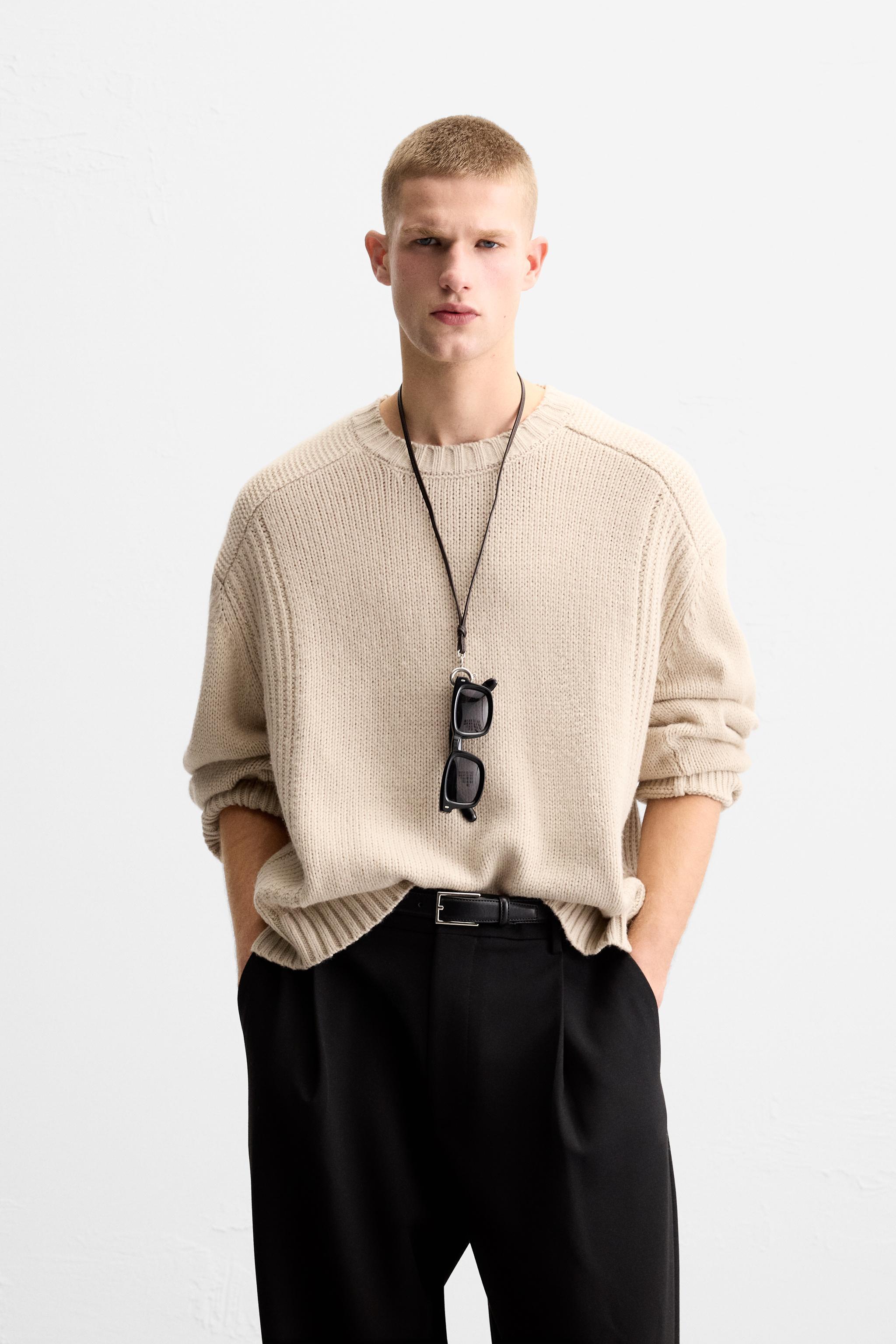 COMBINED TEXTURES SWEATER Product Image