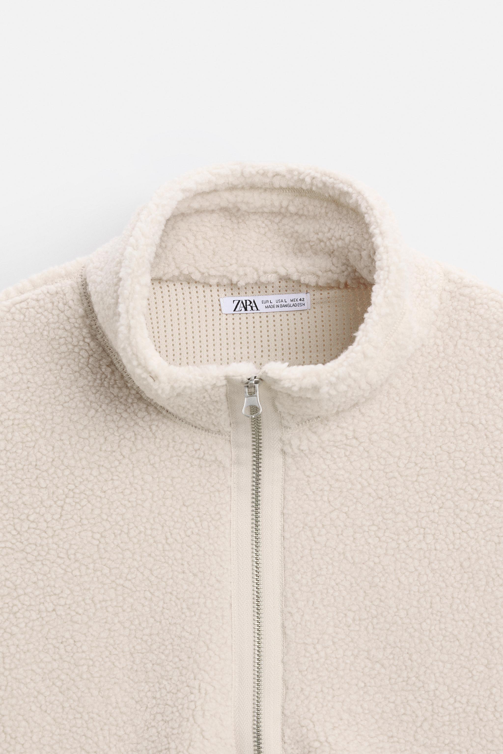 QUARTER ZIP FLEECE SWEATSHIRT Product Image