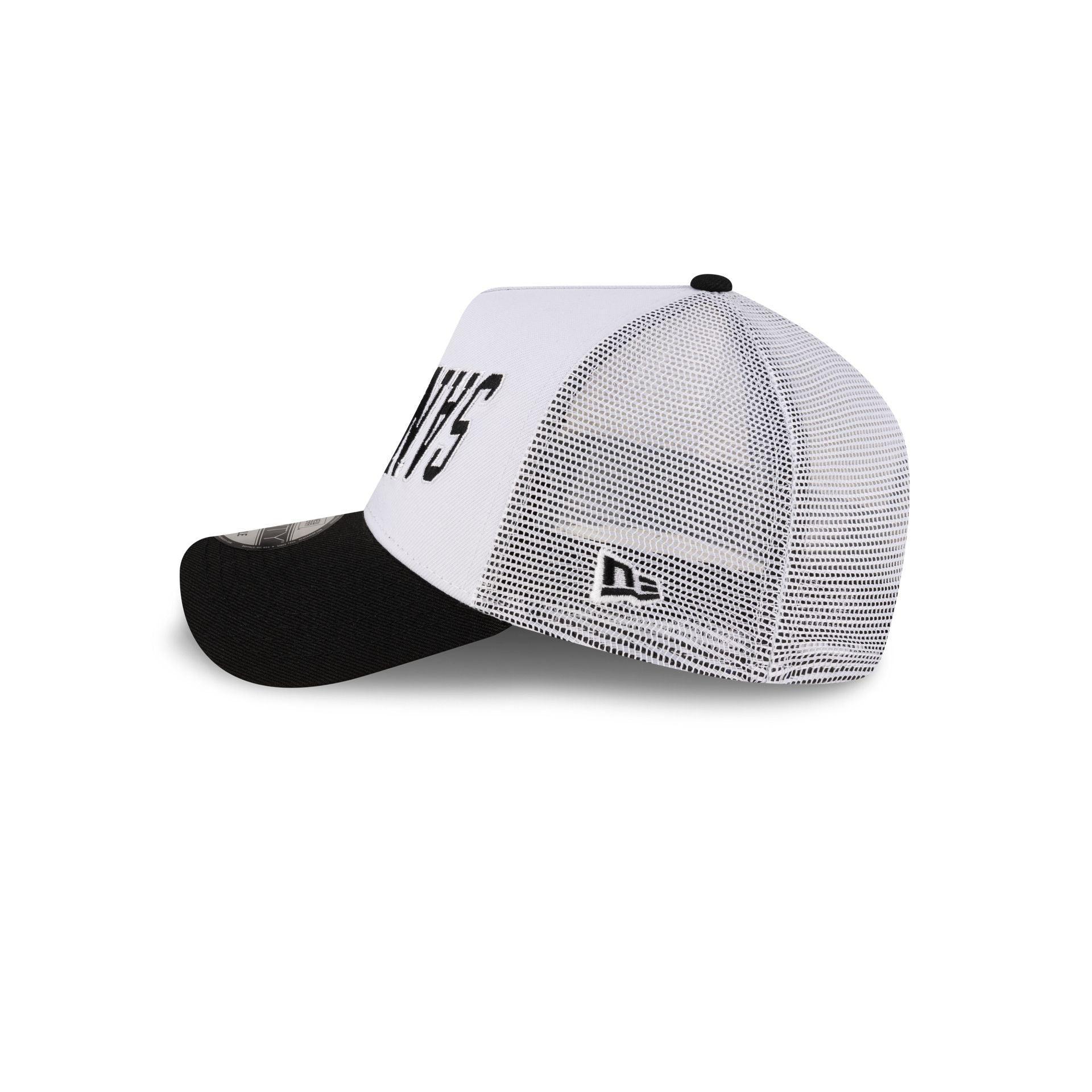 New Era Cap Bronx 9FORTY A-Frame Trucker Hat Male Product Image