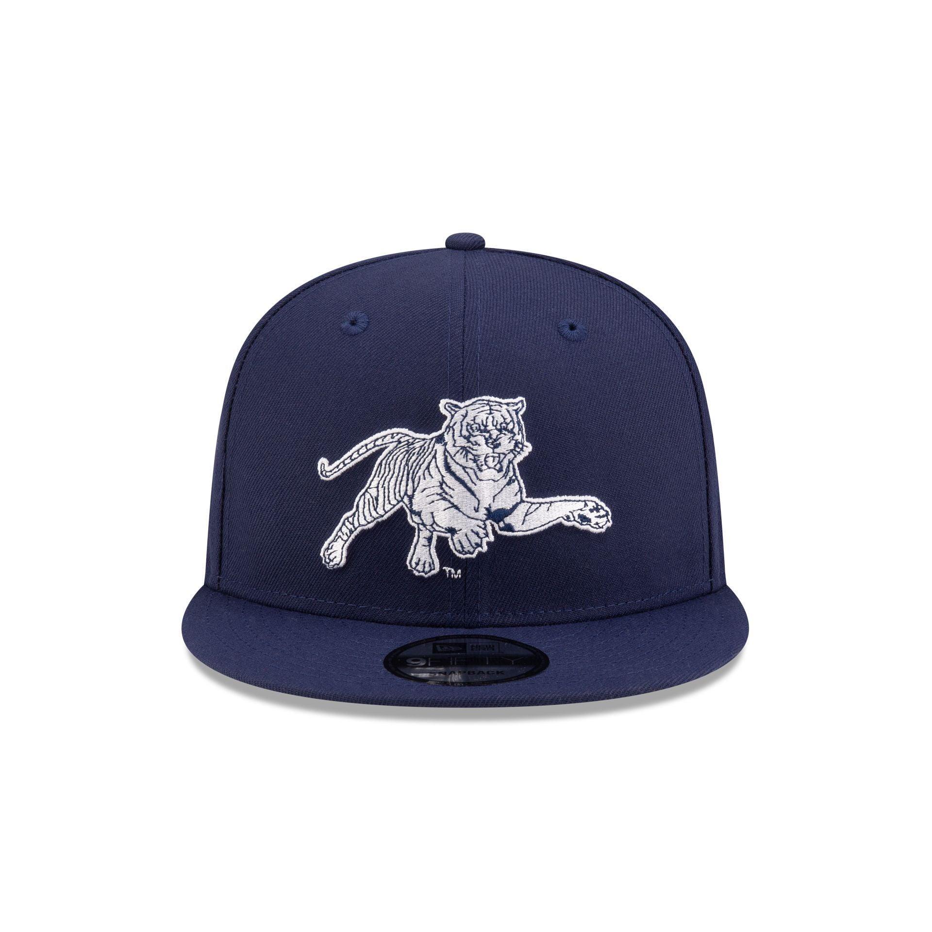 Rayados Retro Pinstripe 59FIFTY Fitted Hat Male Product Image