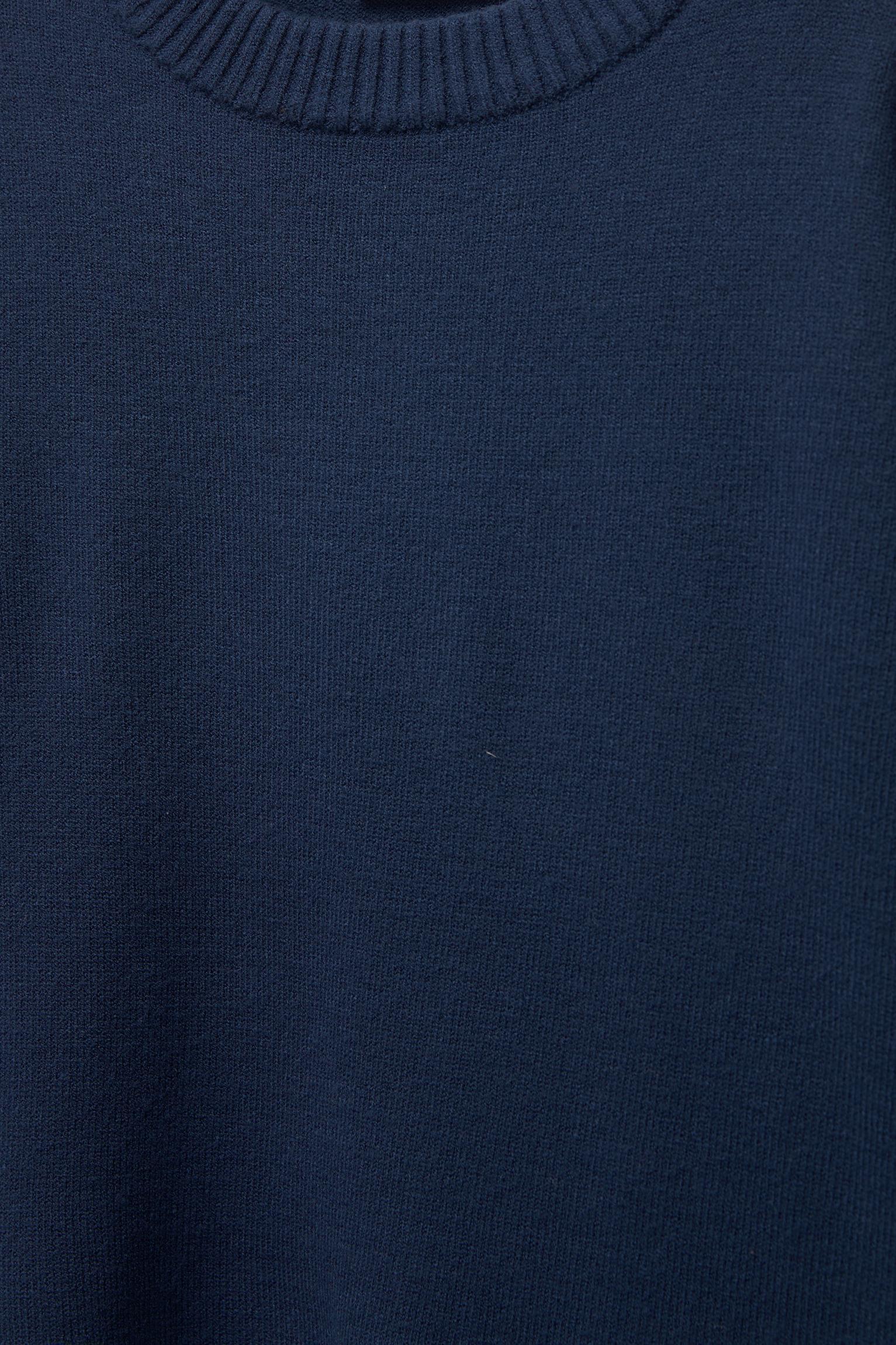 Sweater with wide sleeves Product Image