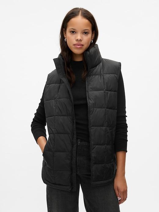 Recycled Lightweight Quilted Puff Vest Product Image