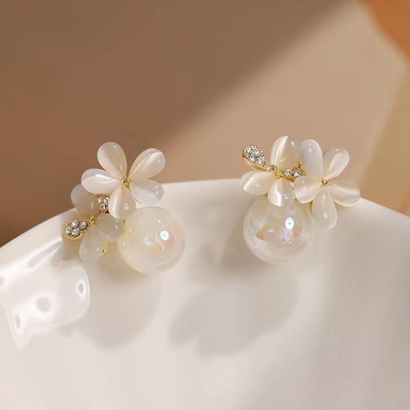 Floral Gemstone Rhinestone Ear Stud Product Image