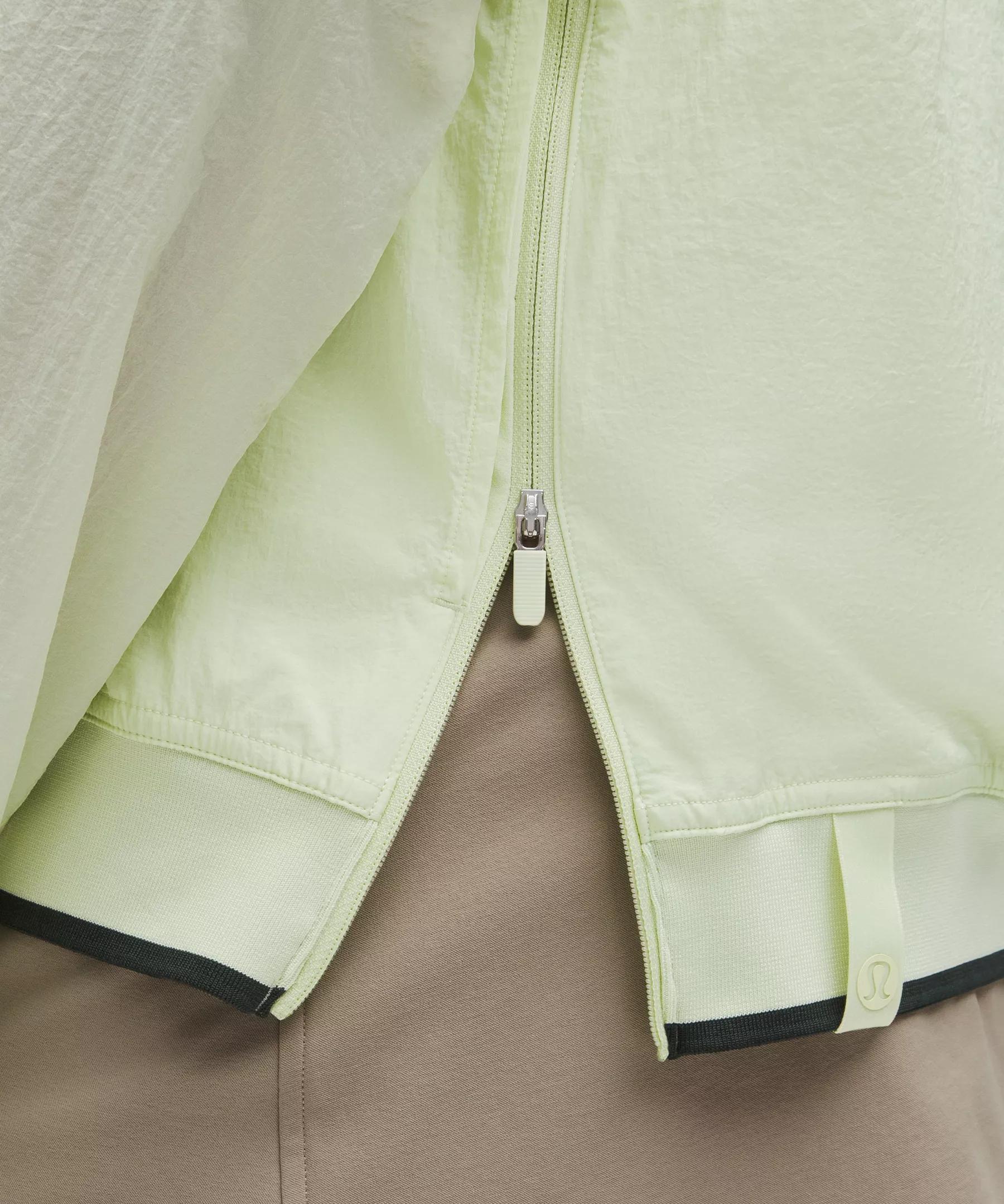 Lightweight Water-Repellent Golf Shell Product Image