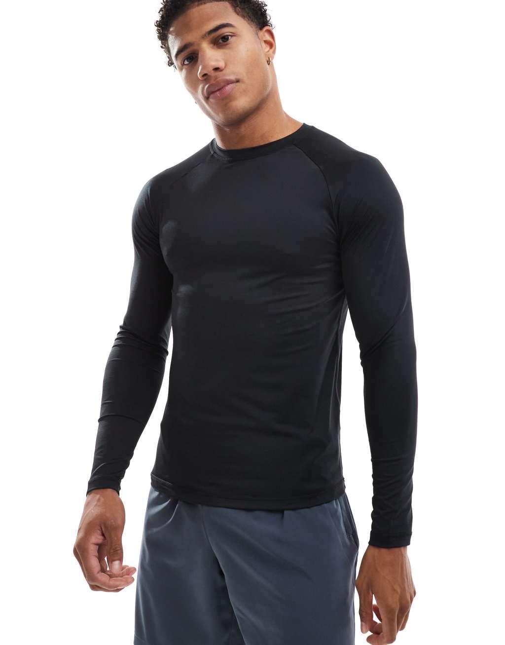 ASOS 4505 Icon training long sleeve muscle fit base layer in black Product Image